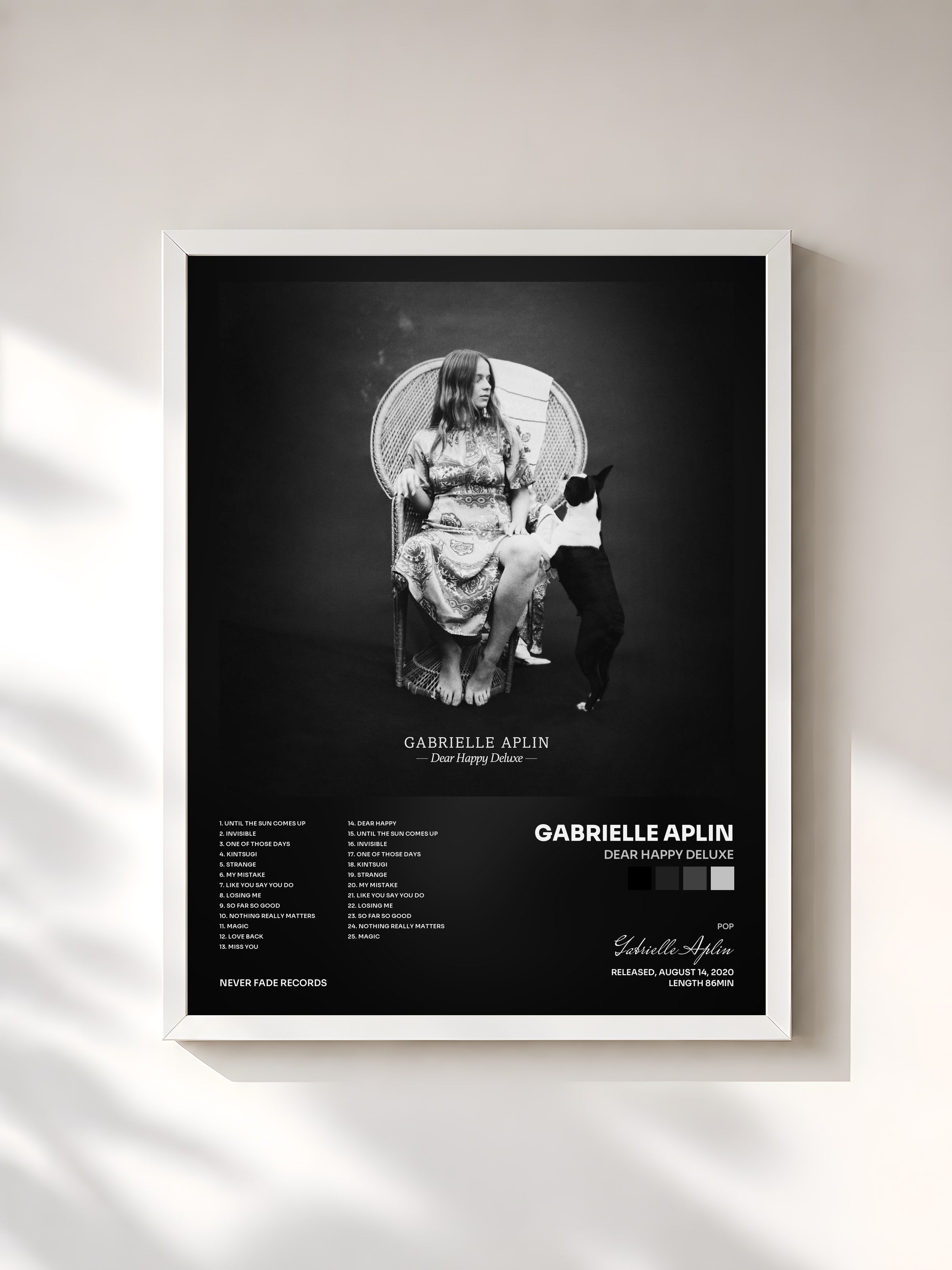 #blanc Tableau de l'album Dear Happy Deluxe de Gabrielle Aplin, cadre blanc, imprimé et encadré en France
