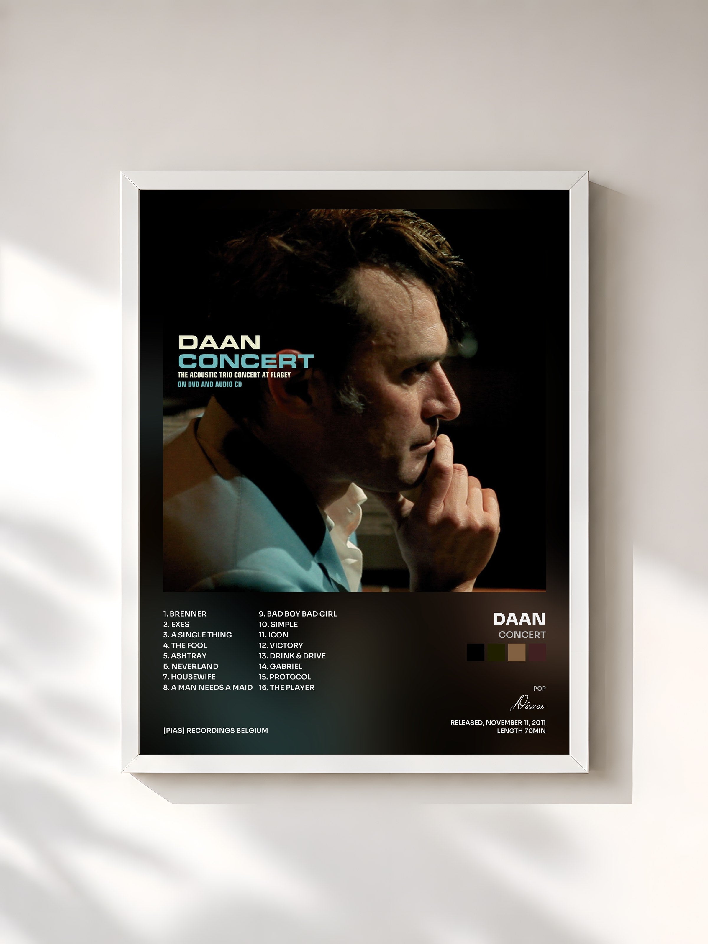 #blanc Tableau de l'album Concert de Daan, cadre blanc, imprimé et encadré en France