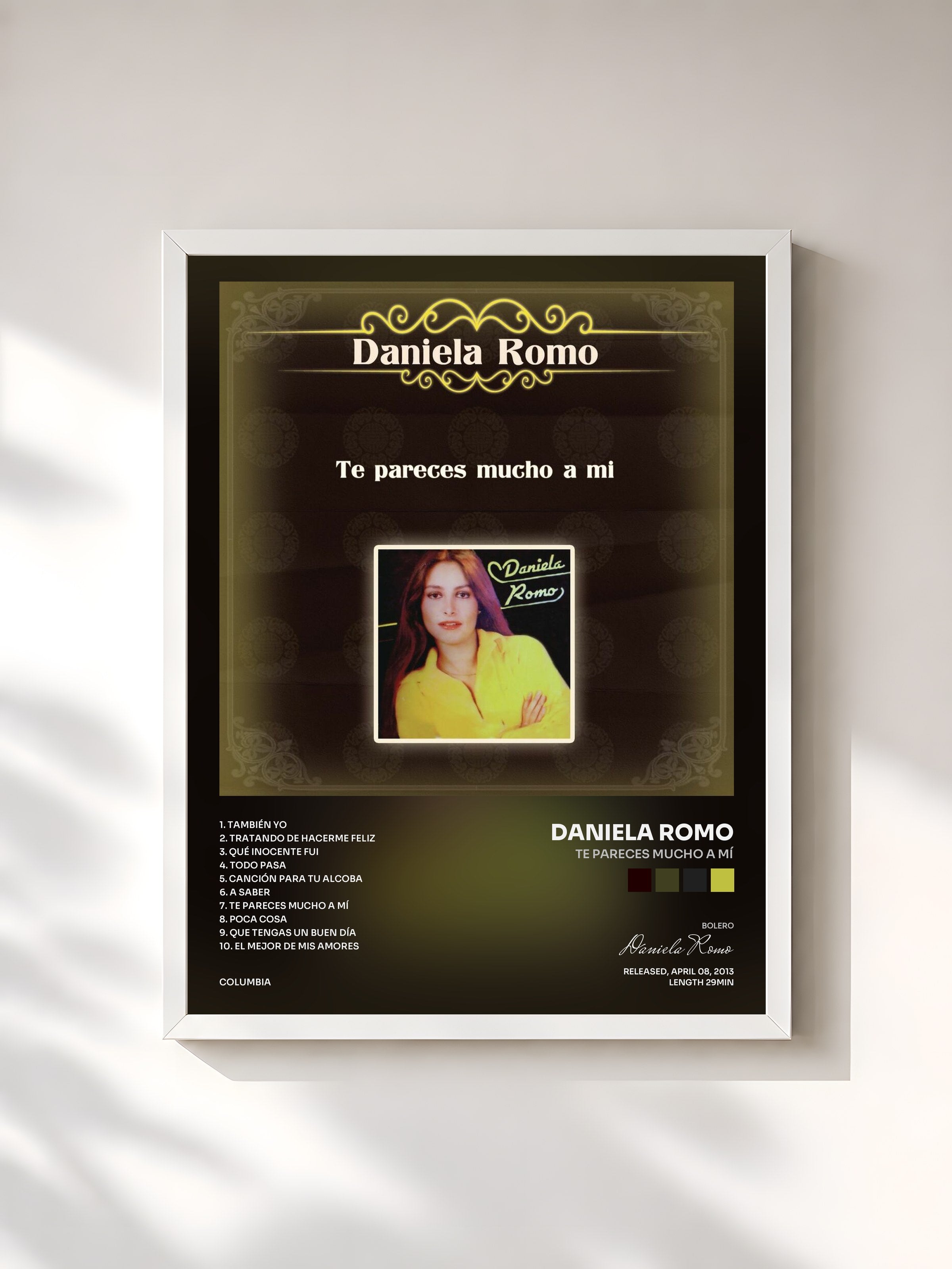 #blanc Tableau de l'album Te Pareces Mucho a Mí de Daniela Romo, cadre blanc, imprimé et encadré en France