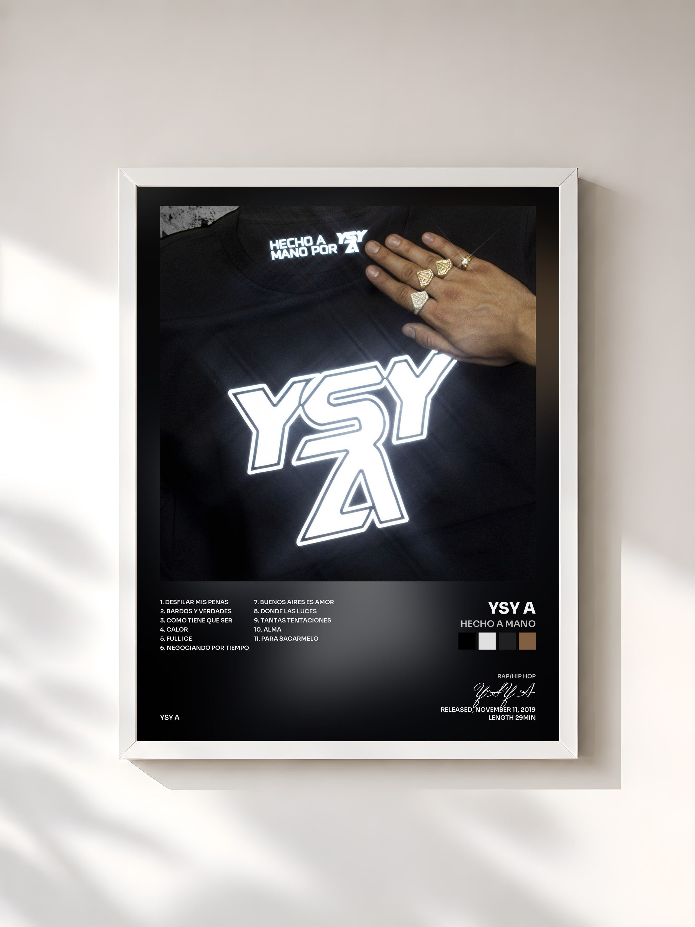 #blanc Tableau de l'album HECHO A MANO de YSY A, cadre blanc, imprimé et encadré en France