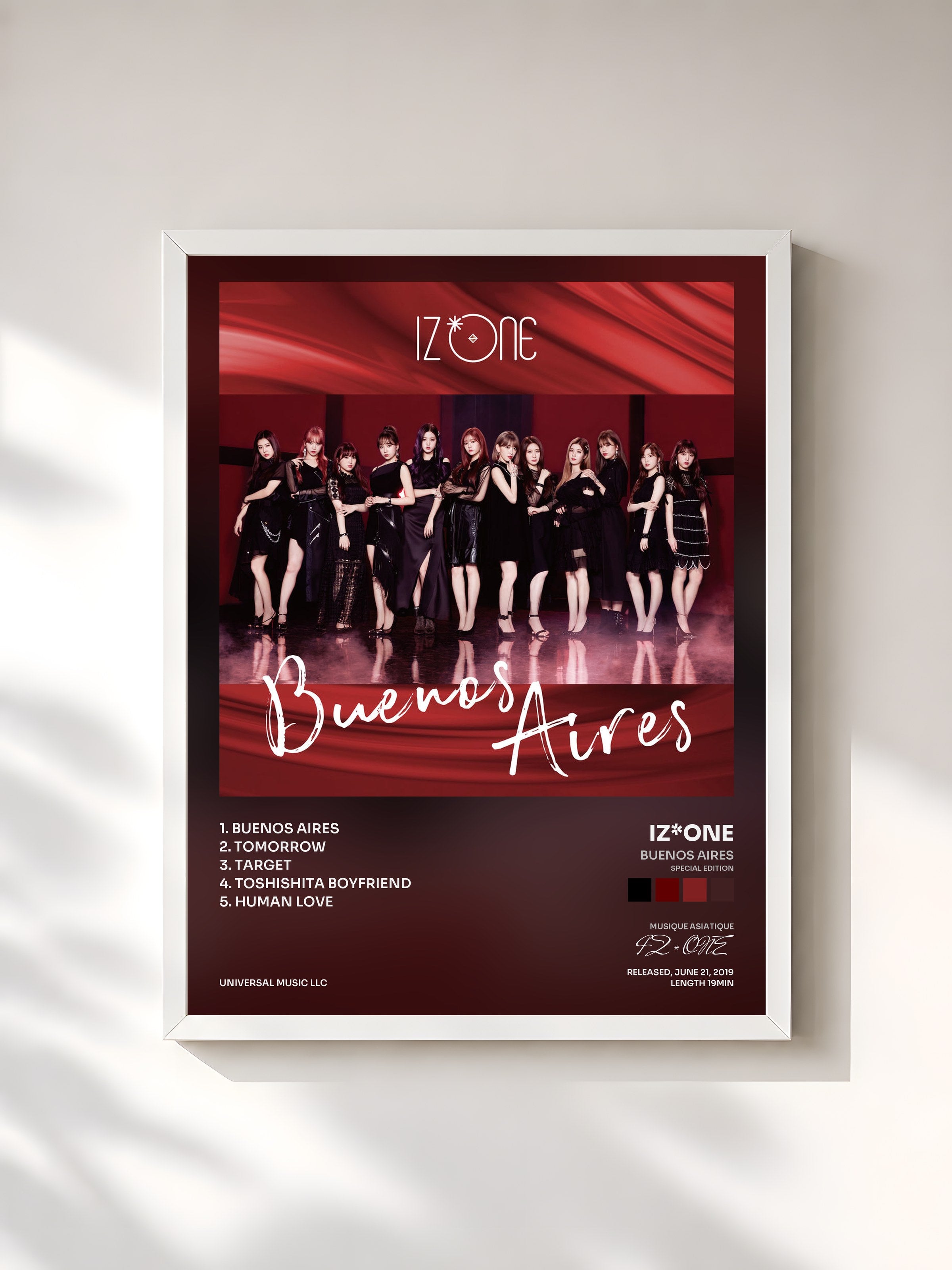#blanc Tableau de l'album Buenos Aires (Special Edition) de IZ*ONE, cadre blanc, imprimé et encadré en France