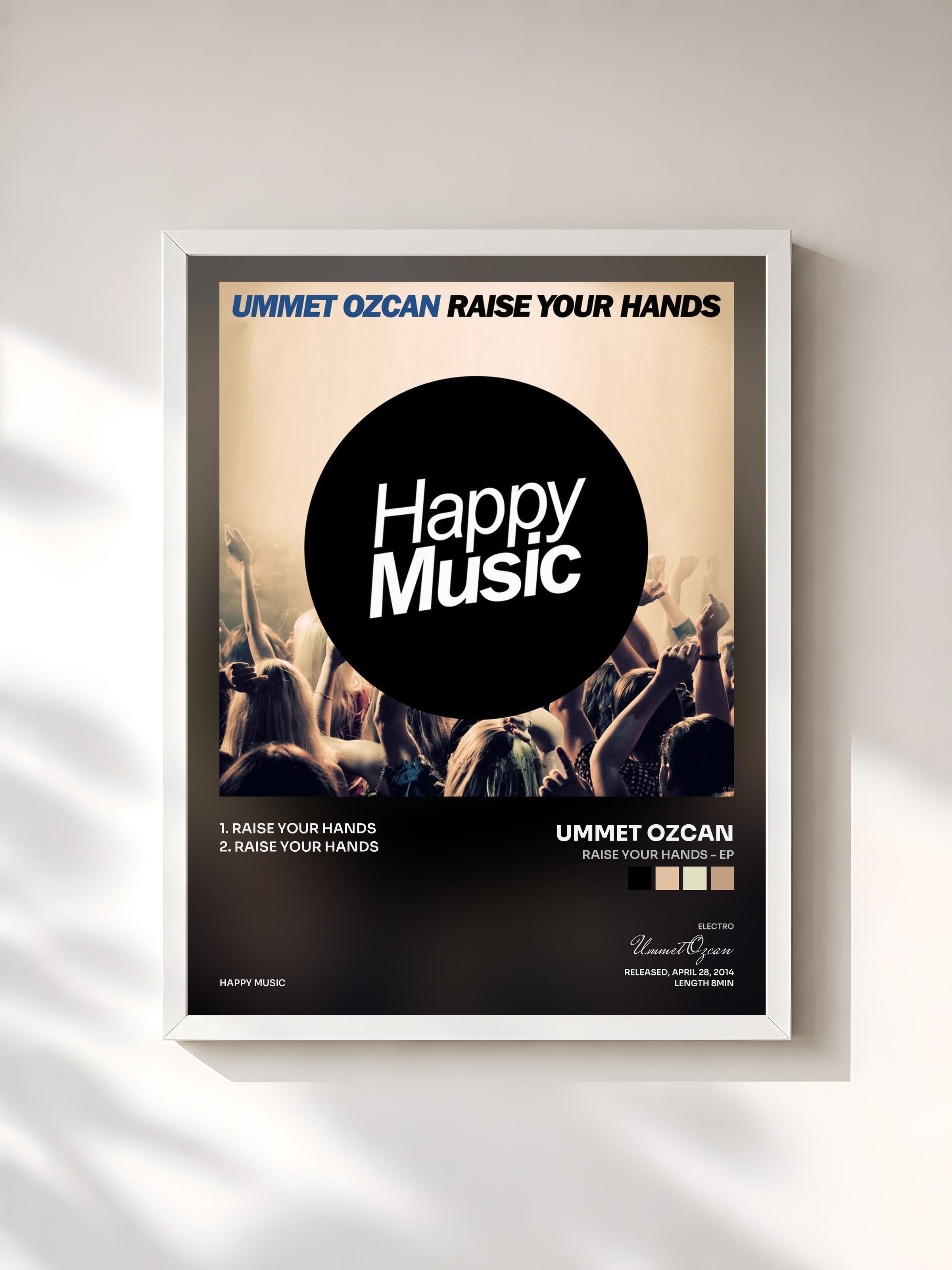 #blanc Tableau de l'album Raise Your Hands - EP de Ummet Ozcan, cadre blanc, imprimé et encadré en France
