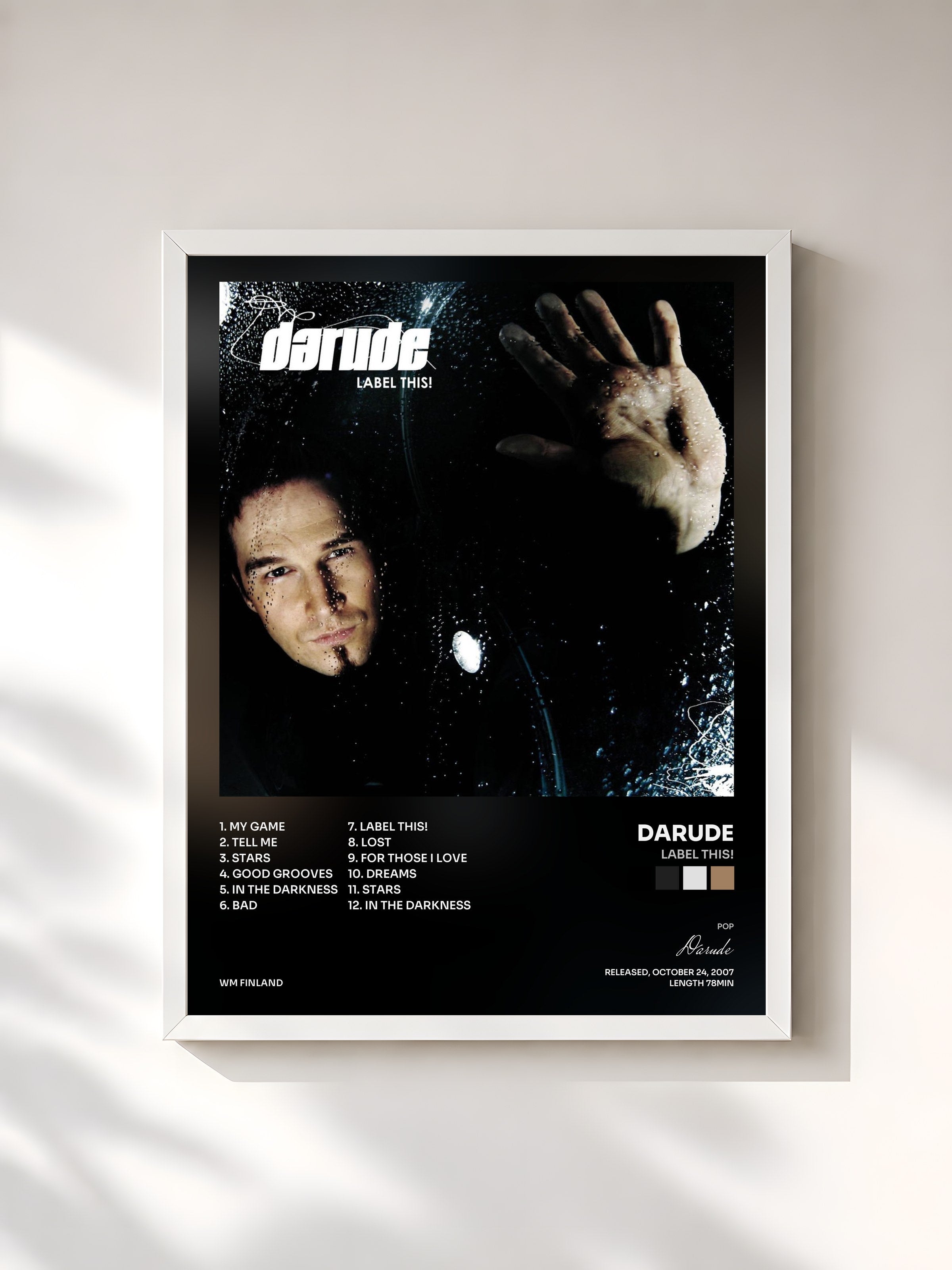 #blanc Tableau de l'album Label This! de Darude, cadre blanc, imprimé et encadré en France