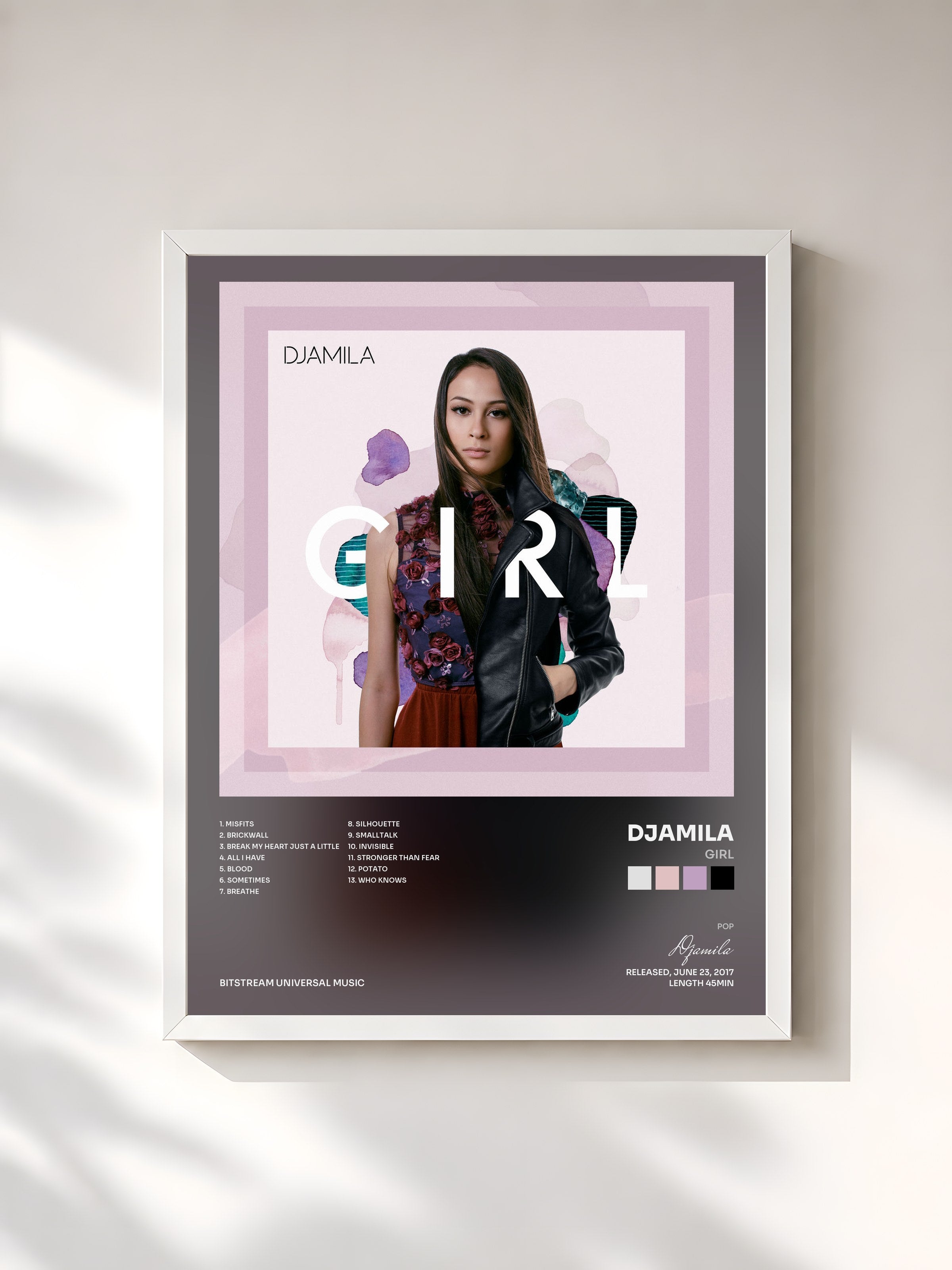 #blanc Tableau de l'album Girl de Djamila, cadre blanc, imprimé et encadré en France