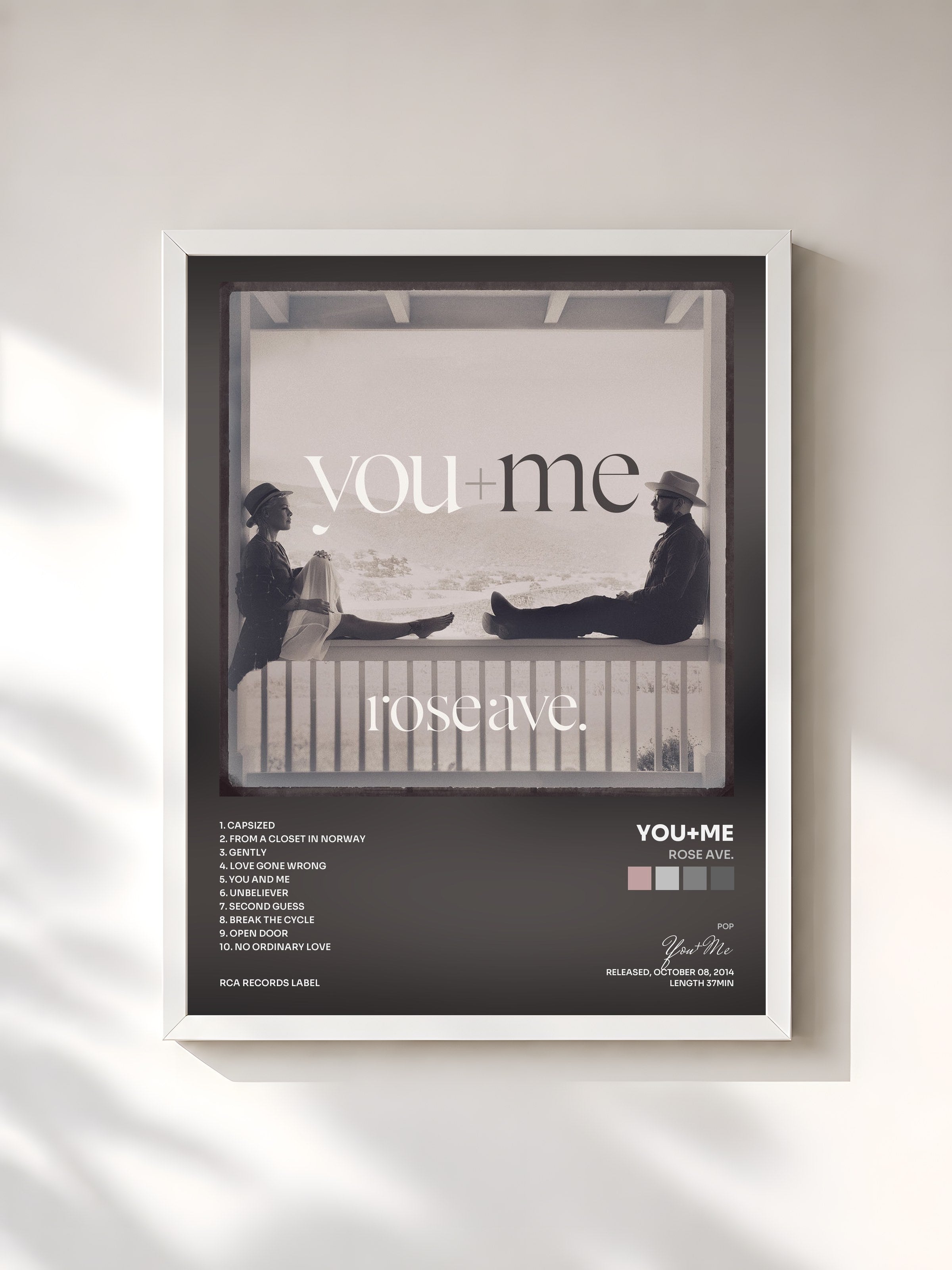 #blanc Tableau de l'album rose ave. de You+Me, cadre blanc, imprimé et encadré en France
