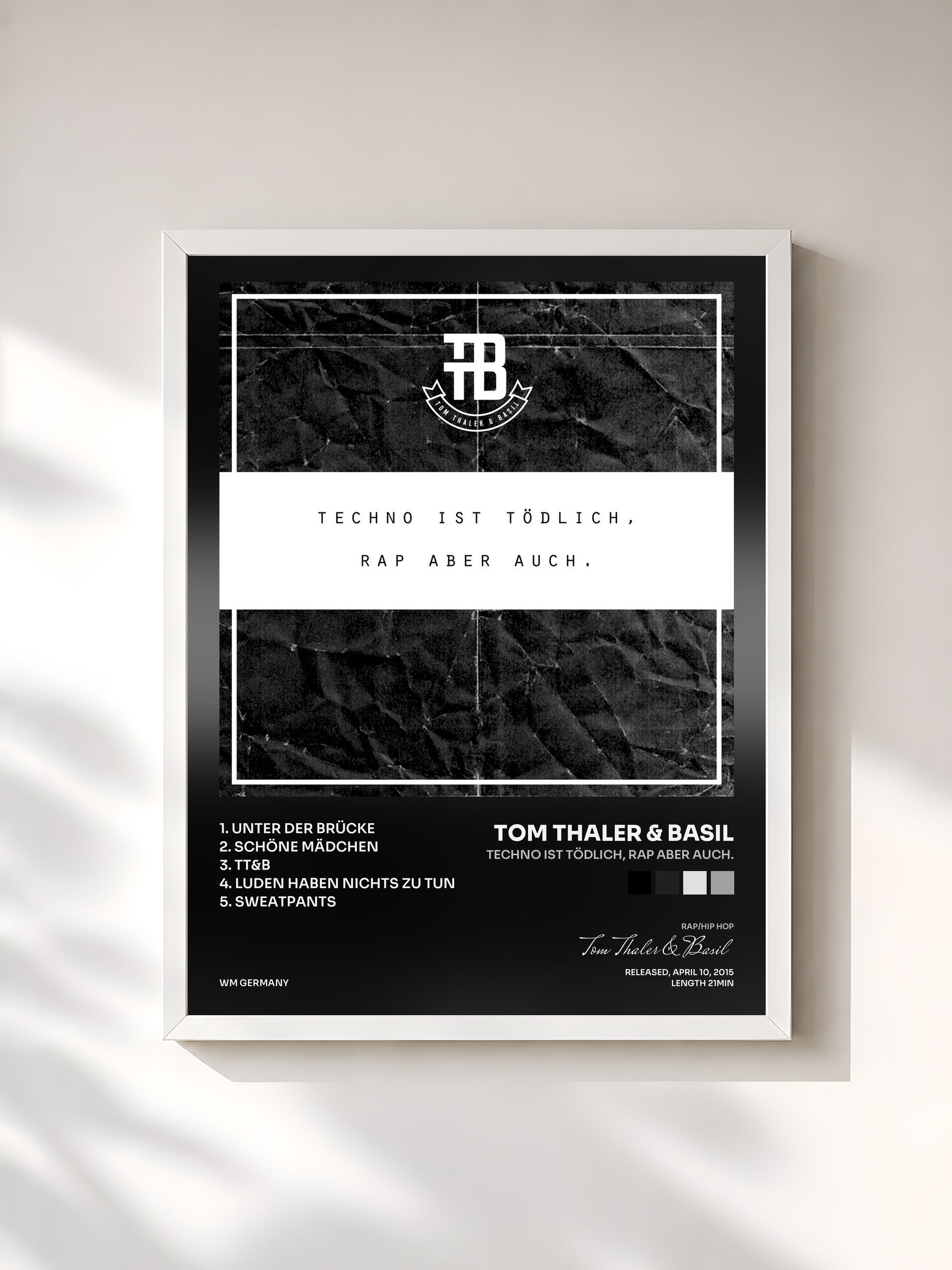 #blanc Tableau de l'album Techno ist tödlich, Rap aber auch. de Tom Thaler & Basil, cadre blanc, imprimé et encadré en France