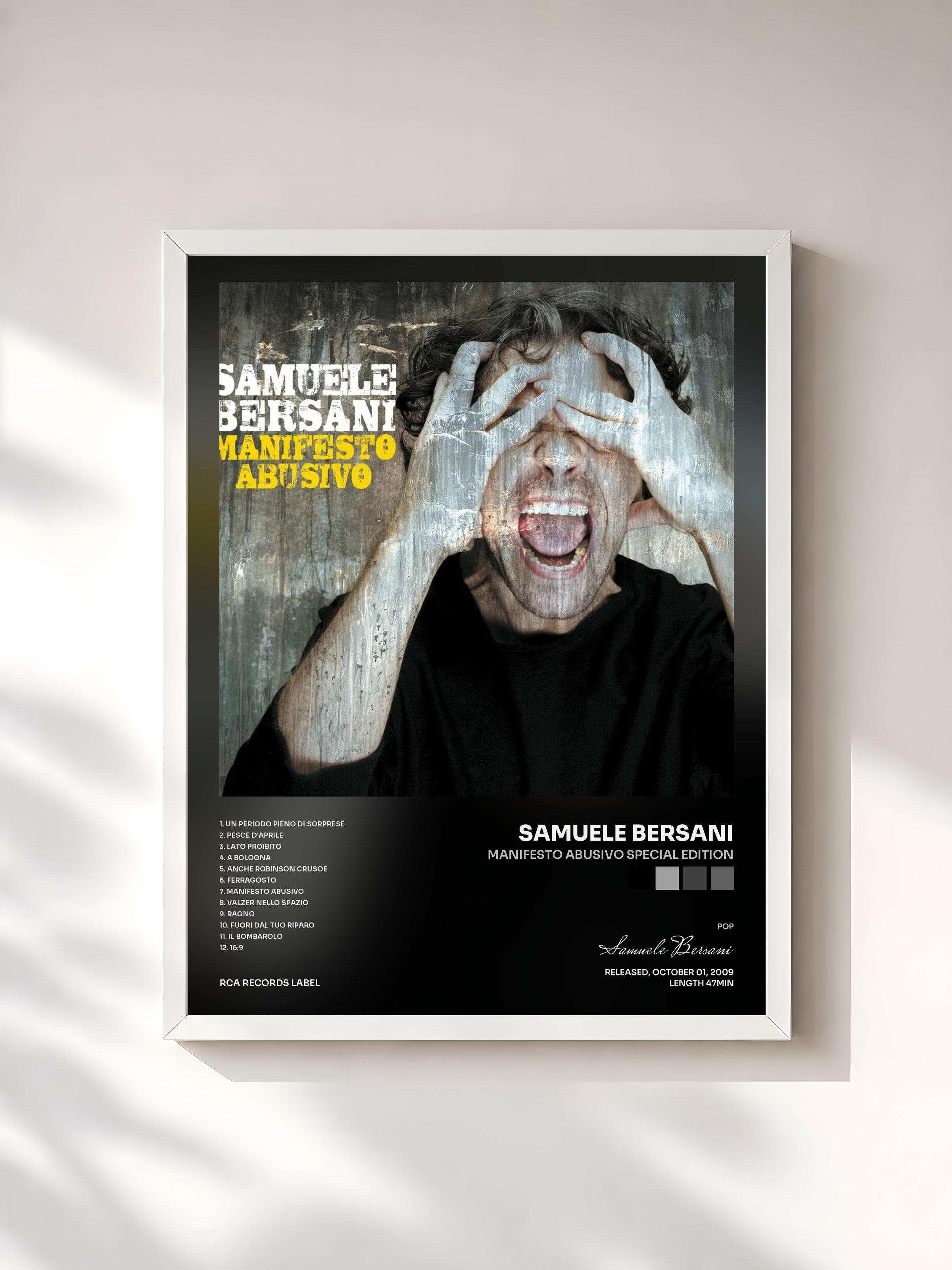 #blanc Tableau de l'album Manifesto Abusivo Special Edition de Samuele Bersani, cadre blanc, imprimé et encadré en France