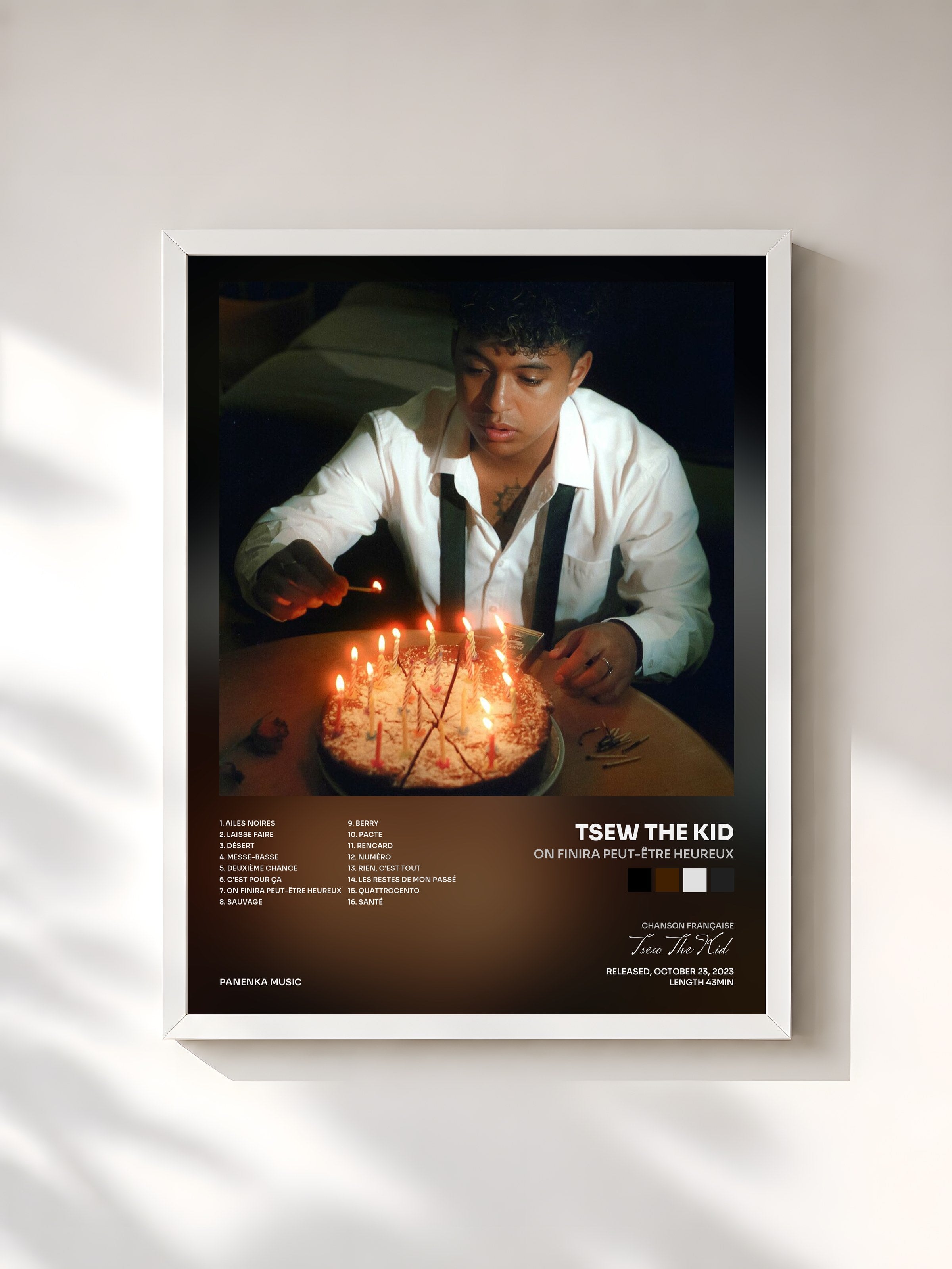 #blanc Tableau de l'album On finira peut-être heureux de Tsew The Kid, cadre blanc, imprimé et encadré en France