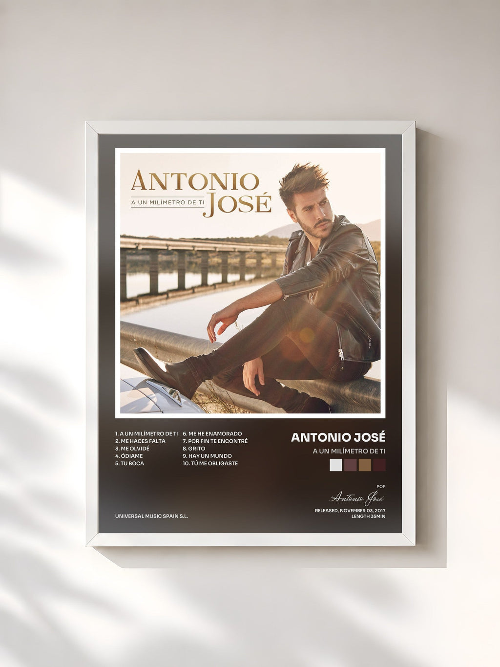 #blanc Tableau de l'album A Un Milímetro De Ti de Antonio José, cadre blanc, imprimé et encadré en France