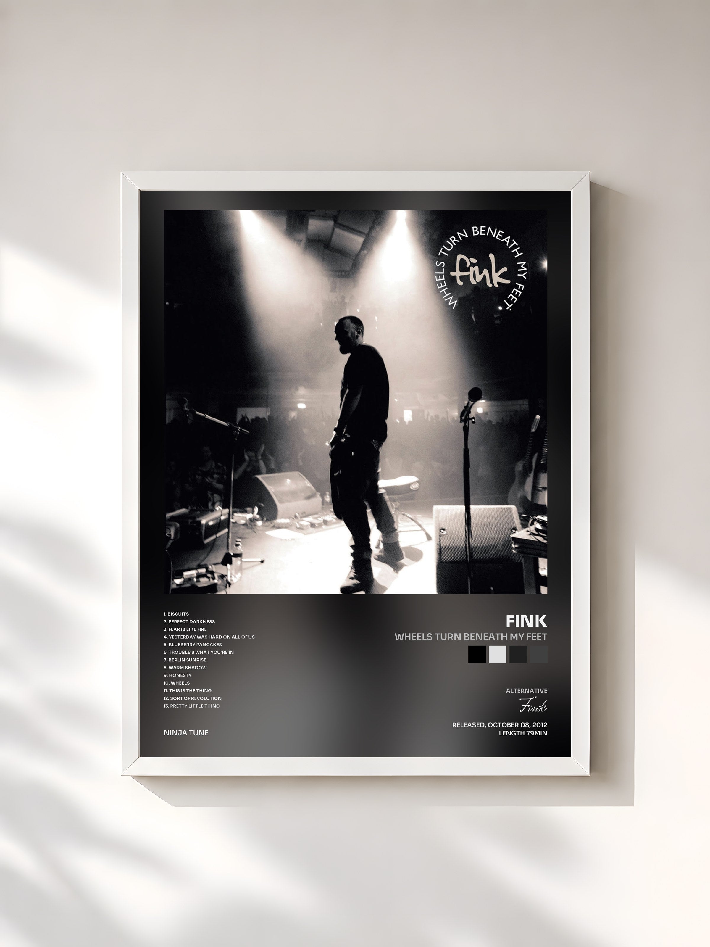 #blanc Tableau de l'album Wheels Turn Beneath My Feet de Fink, cadre blanc, imprimé et encadré en France