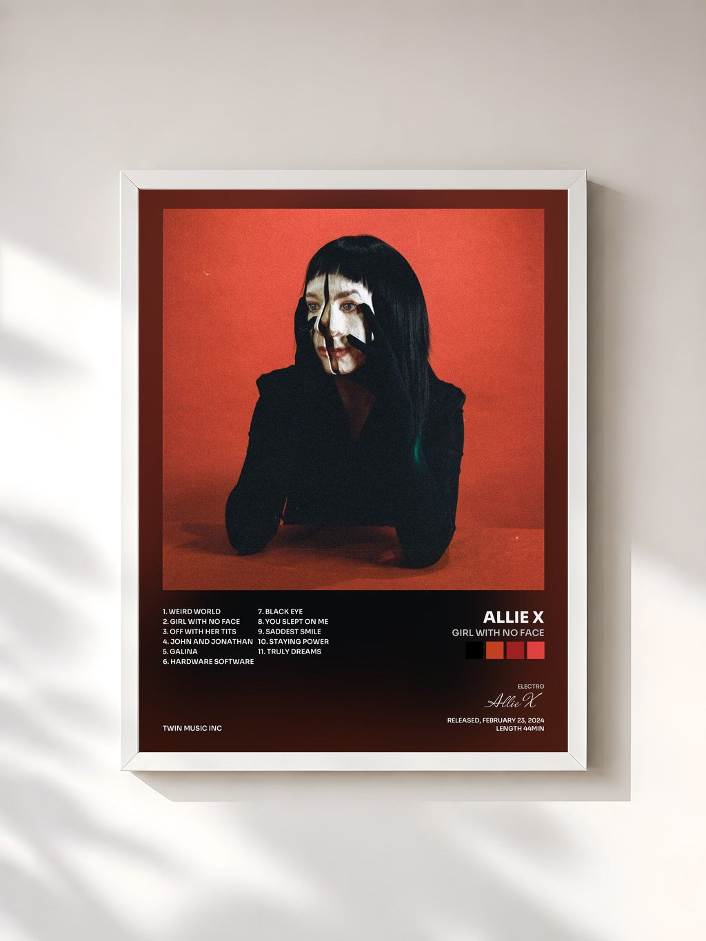 #blanc Girl With No Face von Allie X als gerahmter Kunstdruck, weißer Rahmen, gedruckt und gerahmt in Frankreich