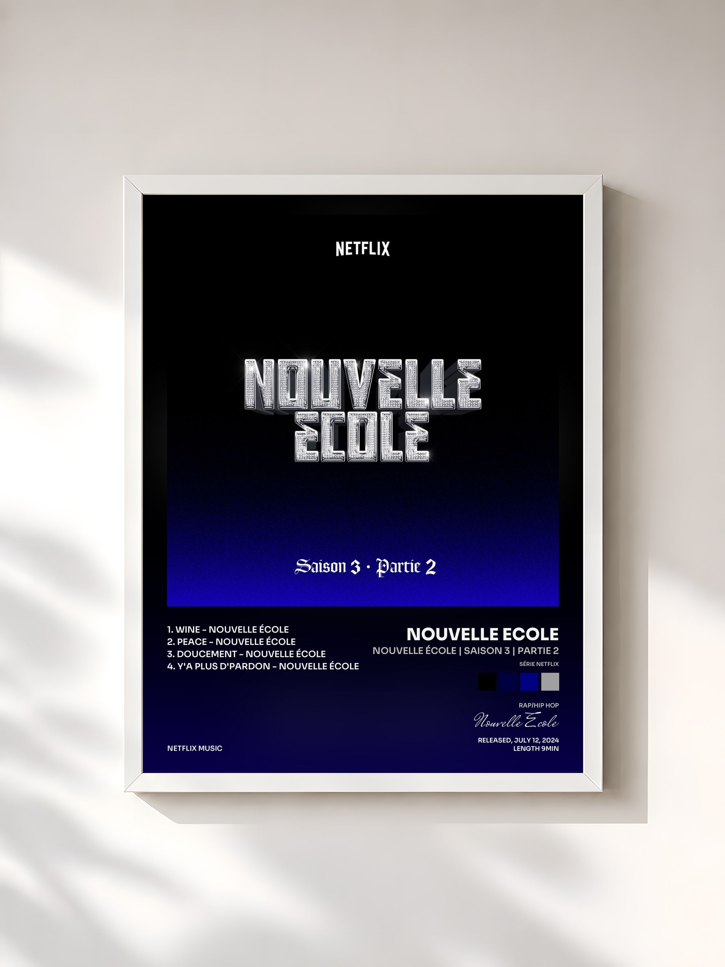 #blanc Tableau de l'album Nouvelle École | Saison 3 | Partie 2 (Série Netflix) de Nouvelle Ecole, cadre blanc, imprimé et encadré en France