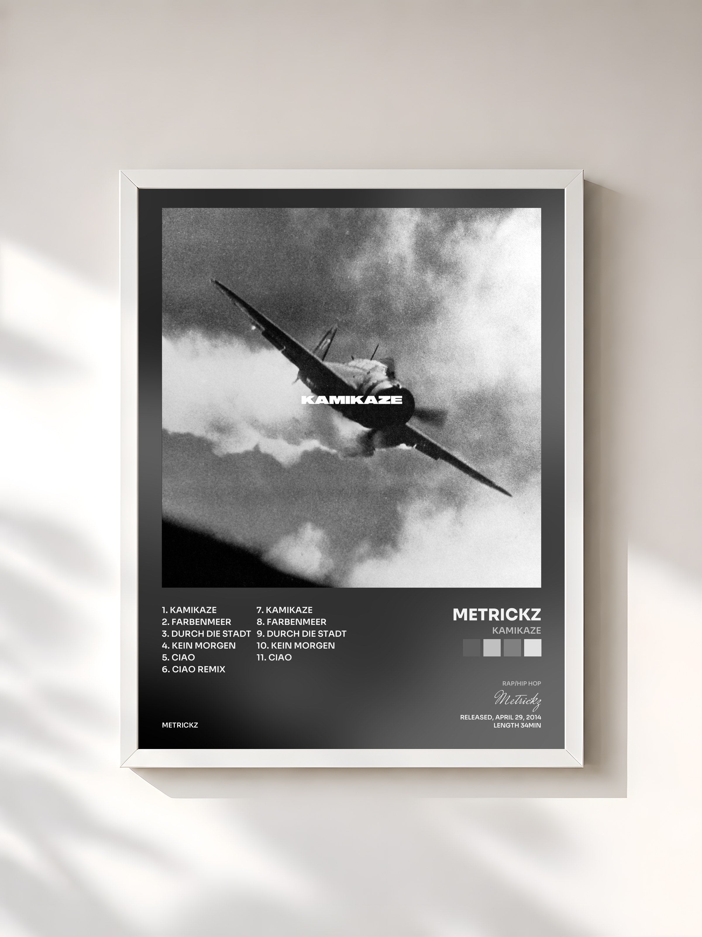 #blanc Tableau de l'album Kamikaze de Metrickz, cadre blanc, imprimé et encadré en France