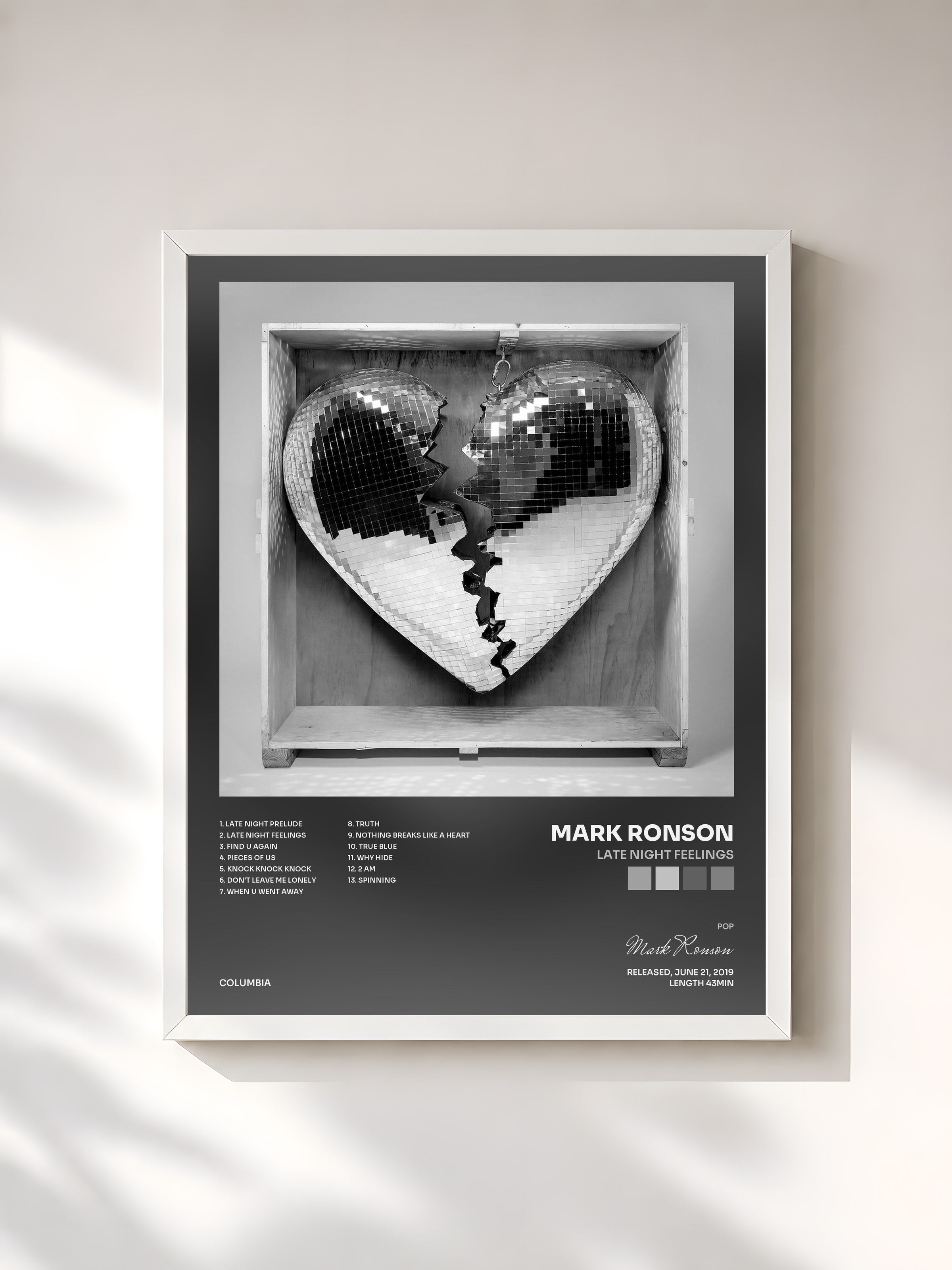 #blanc Tableau de l'album Late Night Feelings de Mark Ronson, cadre blanc, imprimé et encadré en France