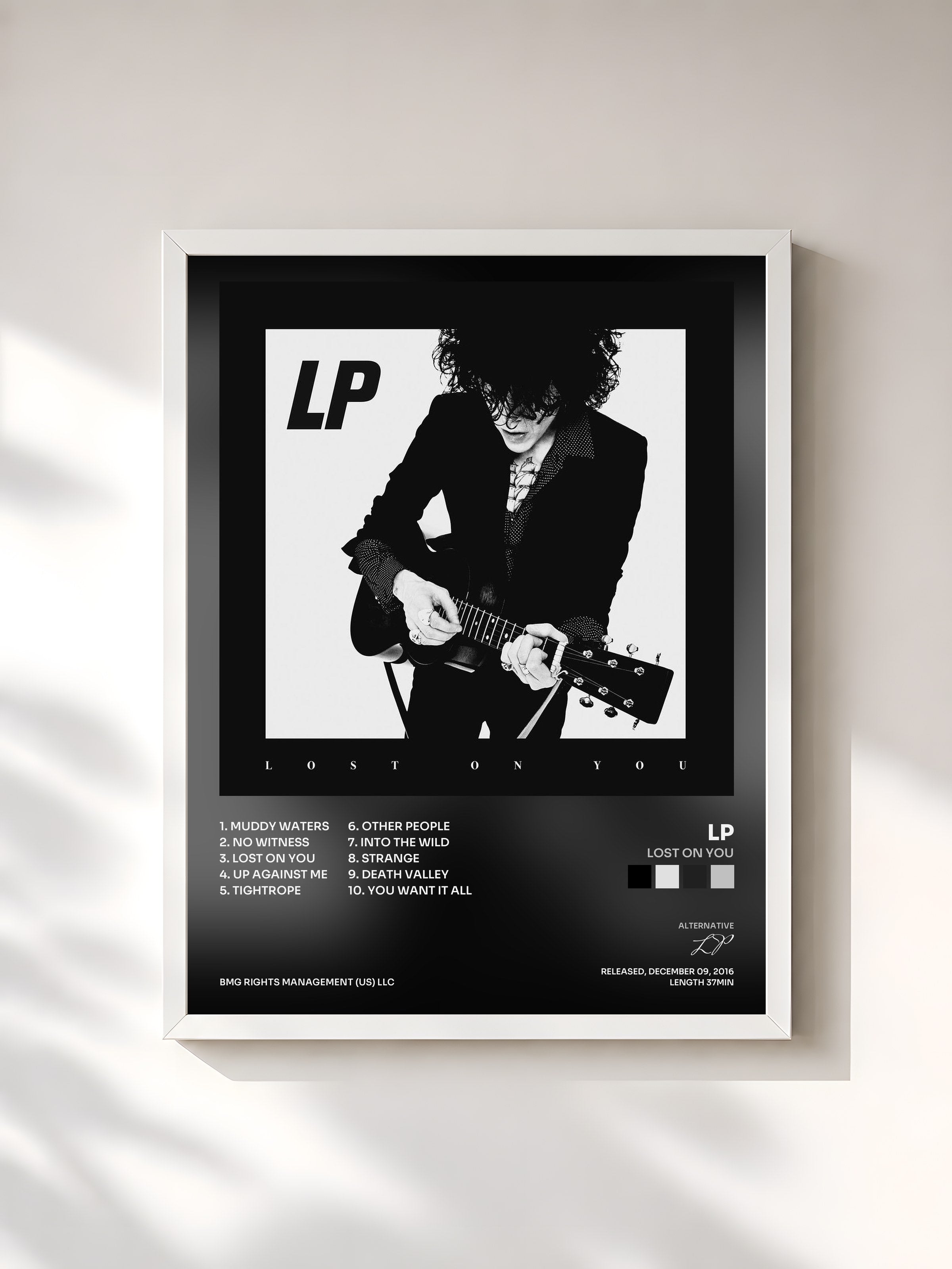 #blanc Tableau de l'album Lost On You de LP, cadre blanc, imprimé et encadré en France