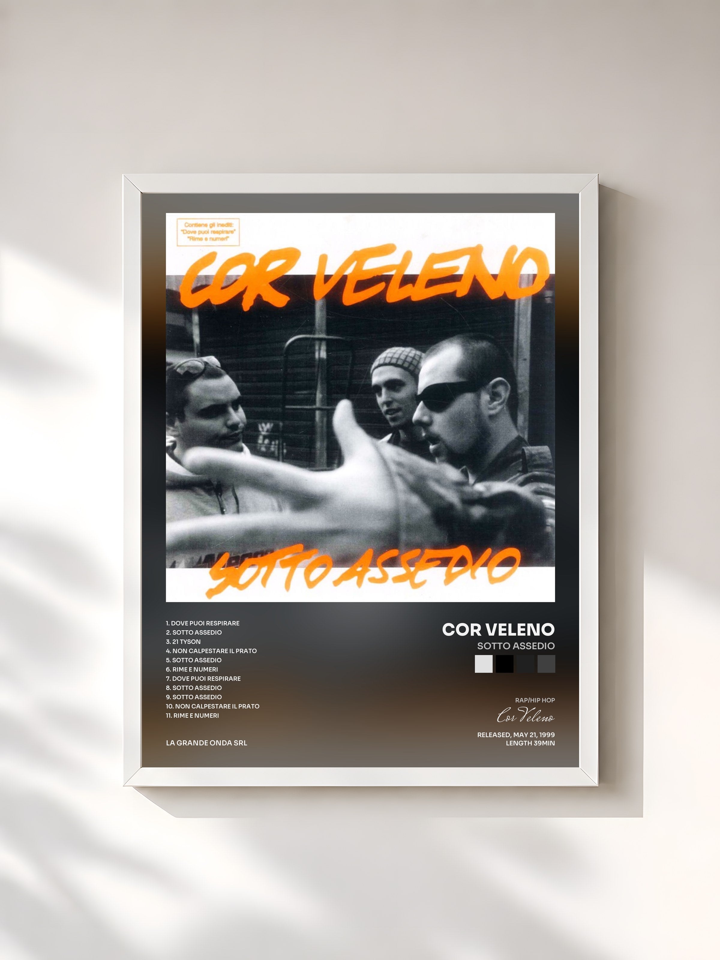 #blanc Tableau de l'album Sotto assedio de Cor Veleno, cadre blanc, imprimé et encadré en France