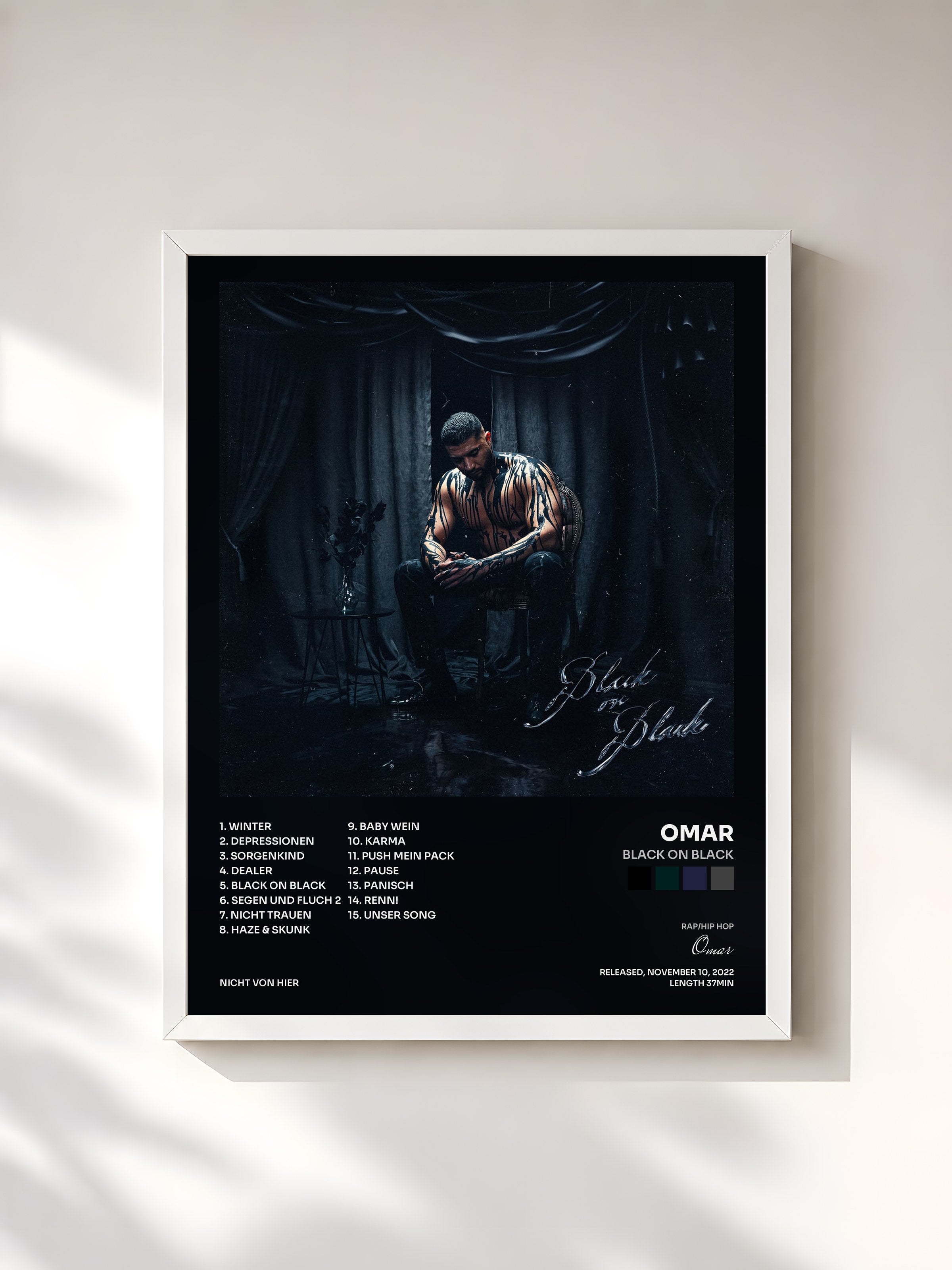 #blanc Tableau de l'album BLACK ON BLACK de Omar, cadre blanc, imprimé et encadré en France