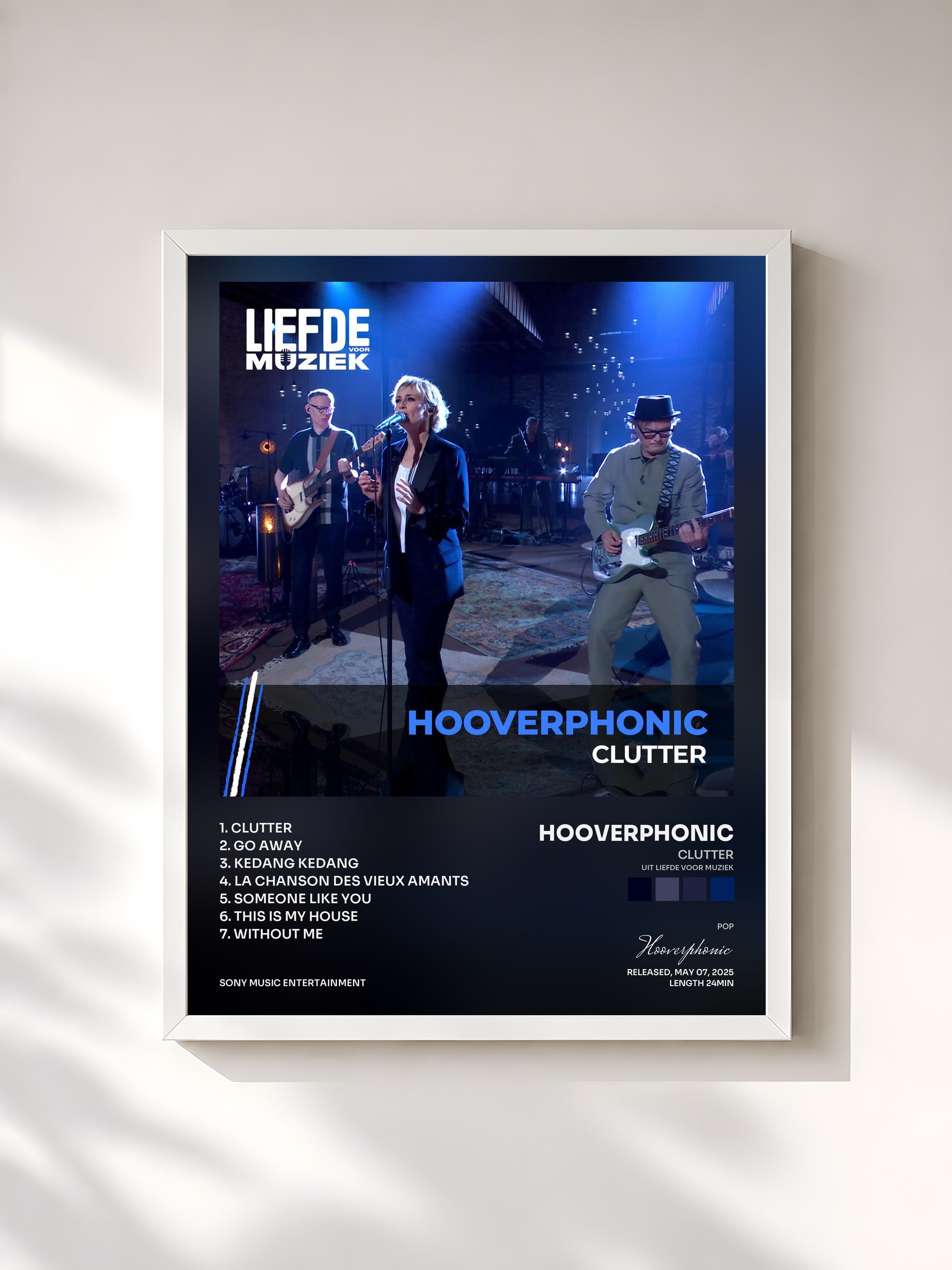 #blanc Tableau de l'album Clutter (uit Liefde Voor Muziek) de Hooverphonic, cadre blanc, imprimé et encadré en France