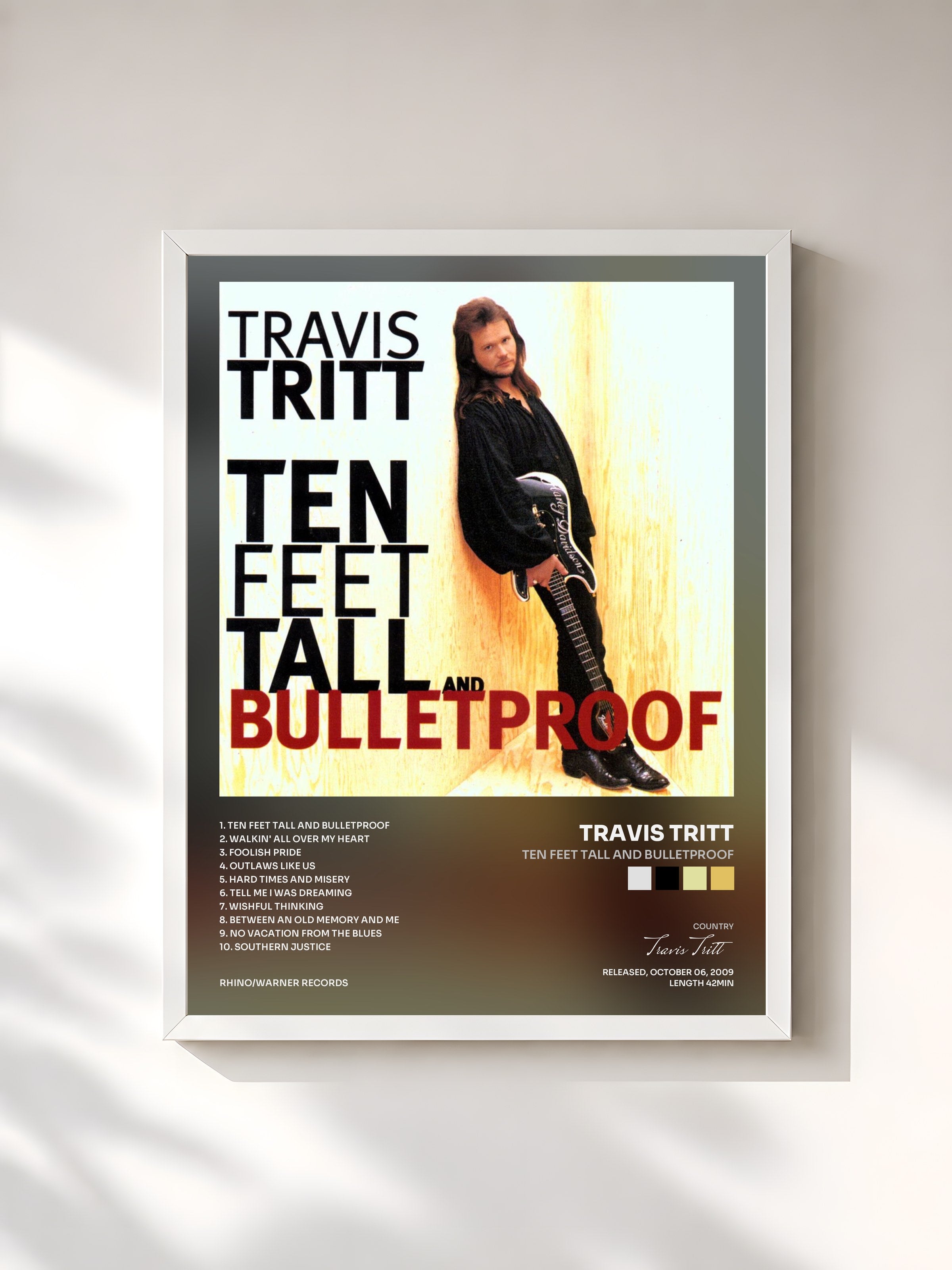 #blanc Tableau de l'album Ten Feet Tall and Bulletproof de Travis Tritt, cadre blanc, imprimé et encadré en France