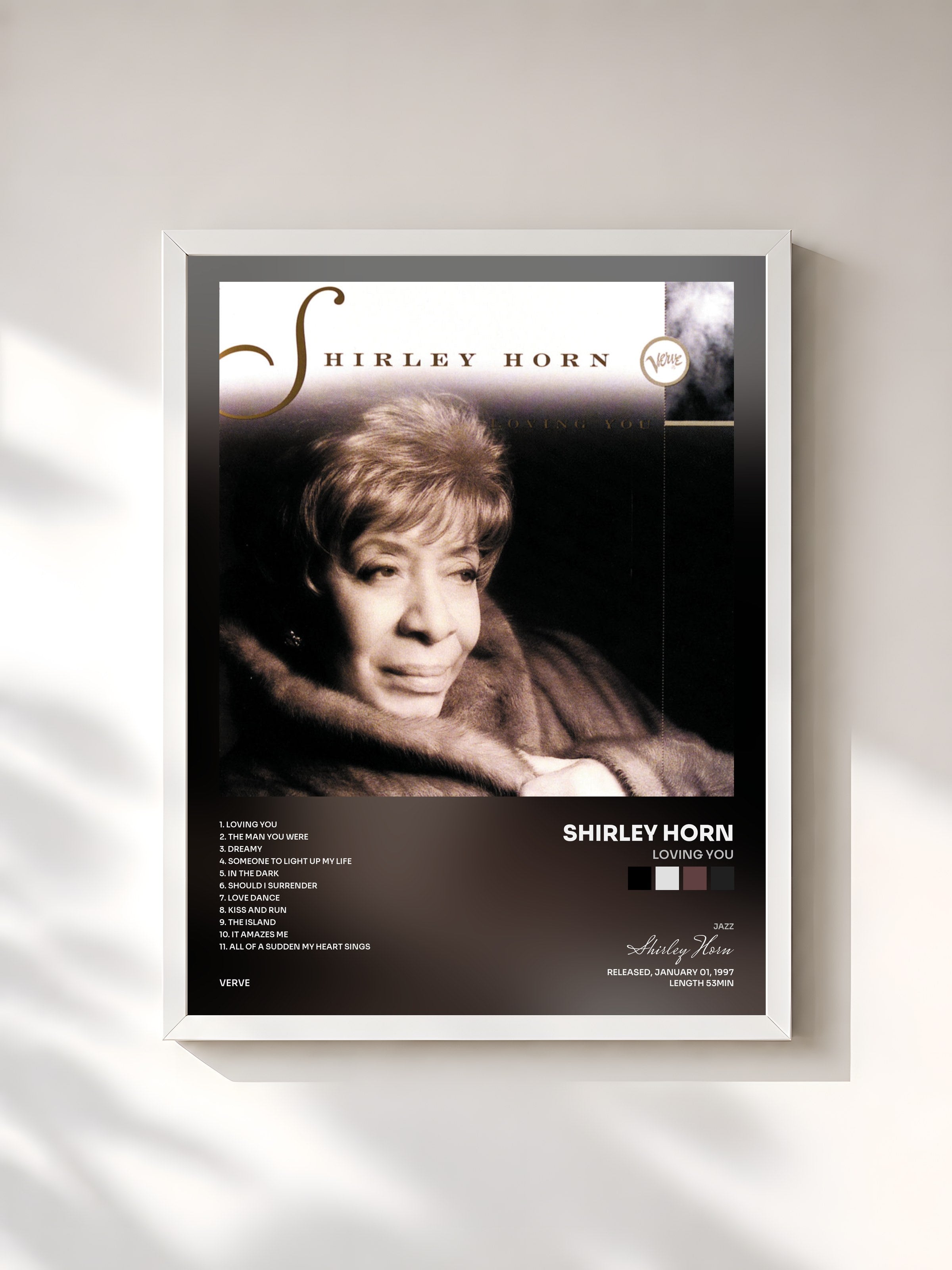 #blanc Tableau de l'album Loving You de Shirley Horn, cadre blanc, imprimé et encadré en France
