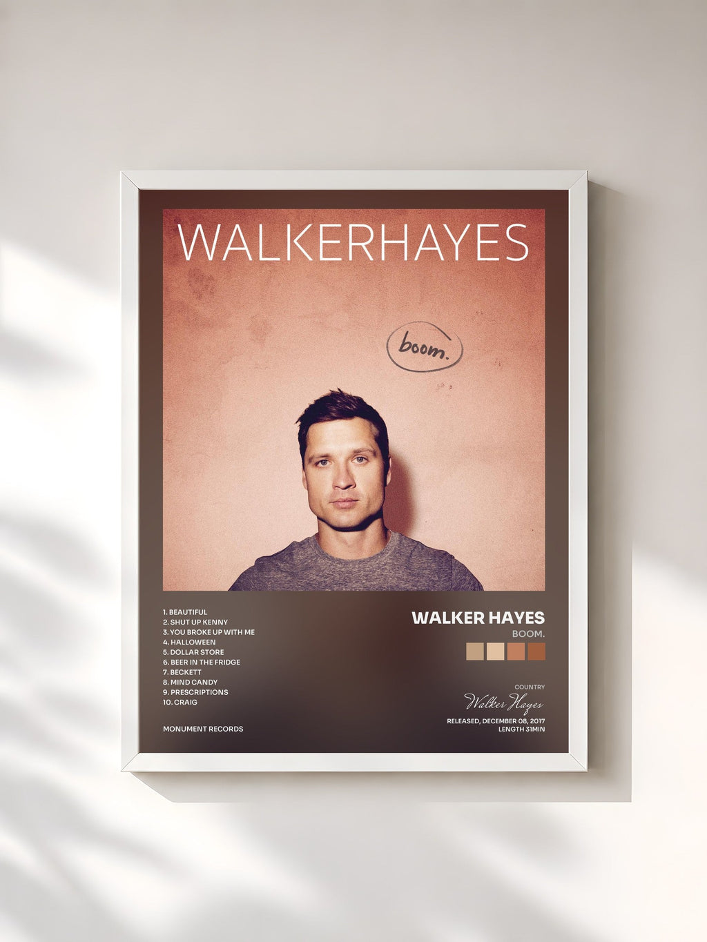 #blanc boom. di Walker Hayes in stampa incorniciata, cornice bianca, stampata e incorniciata in Francia