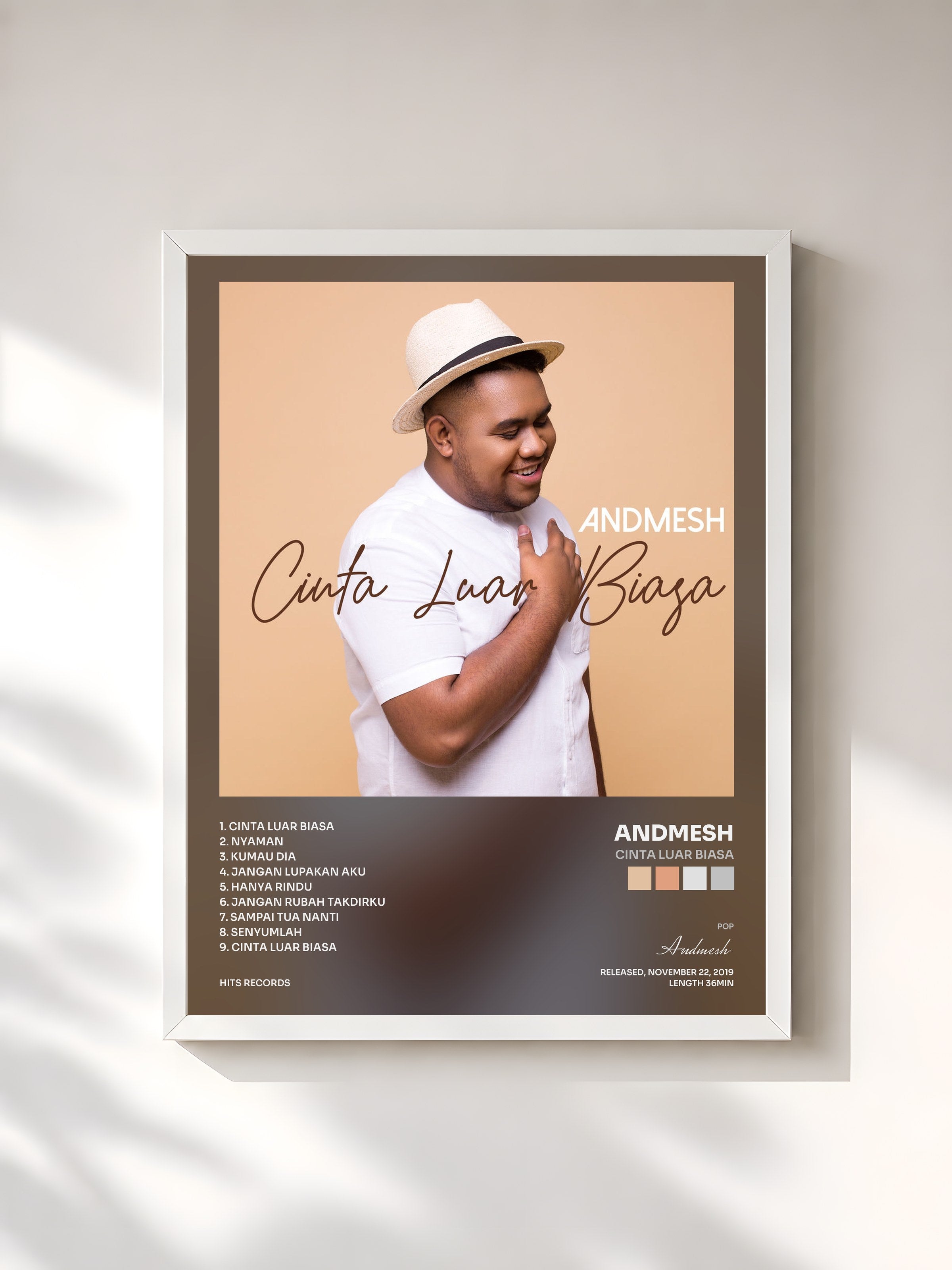 #blanc Tableau de l'album Cinta Luar Biasa de Andmesh, cadre blanc, imprimé et encadré en France