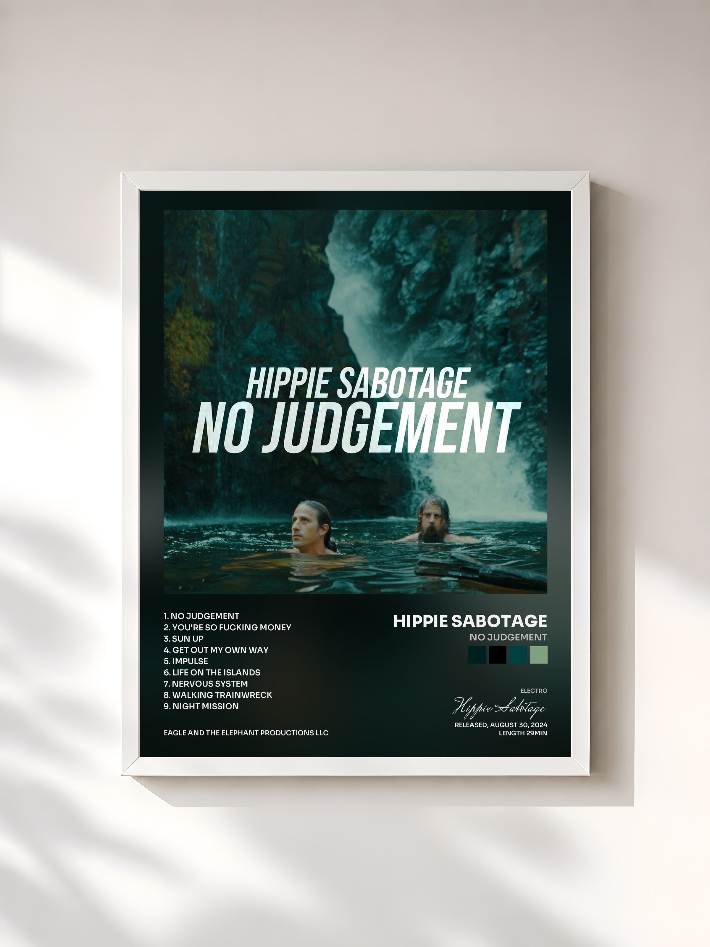 #blanc Tableau de l'album No Judgement de Hippie Sabotage, cadre blanc, imprimé et encadré en France