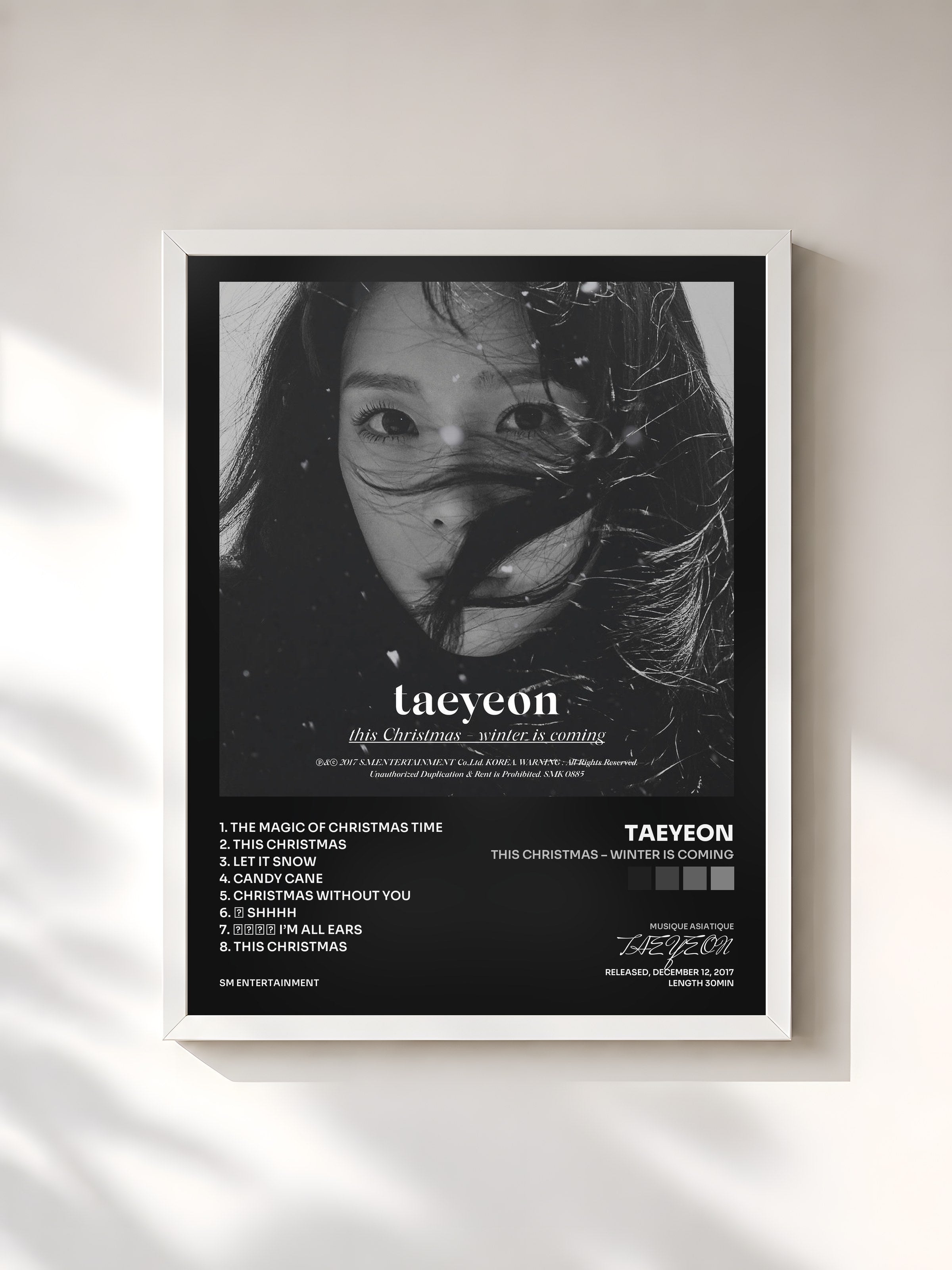#blanc Tableau de l'album This Christmas – Winter is Coming de TAEYEON, cadre blanc, imprimé et encadré en France