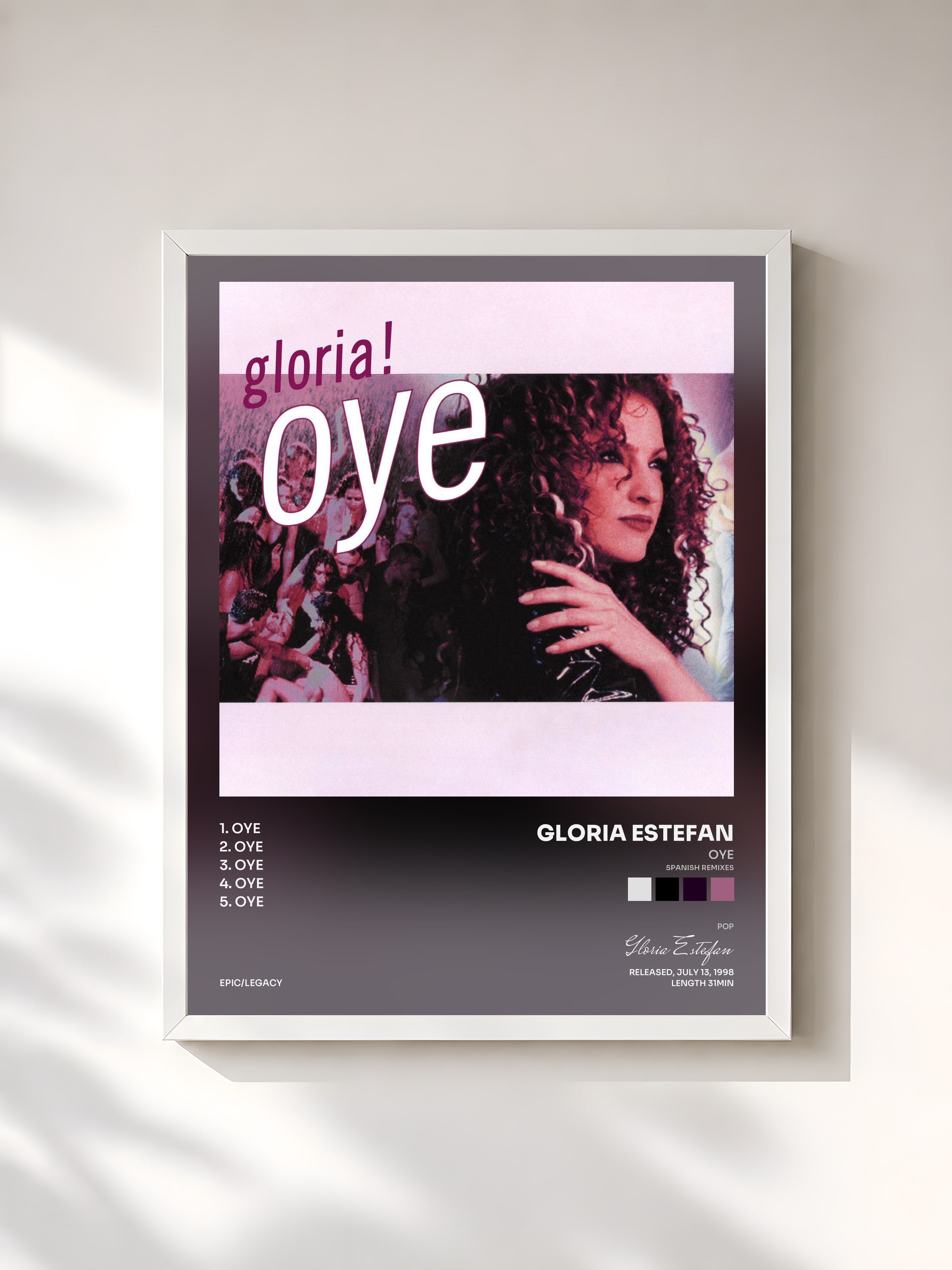 #blanc Tableau de l'album Oye (Spanish Remixes) de Gloria Estefan, cadre blanc, imprimé et encadré en France