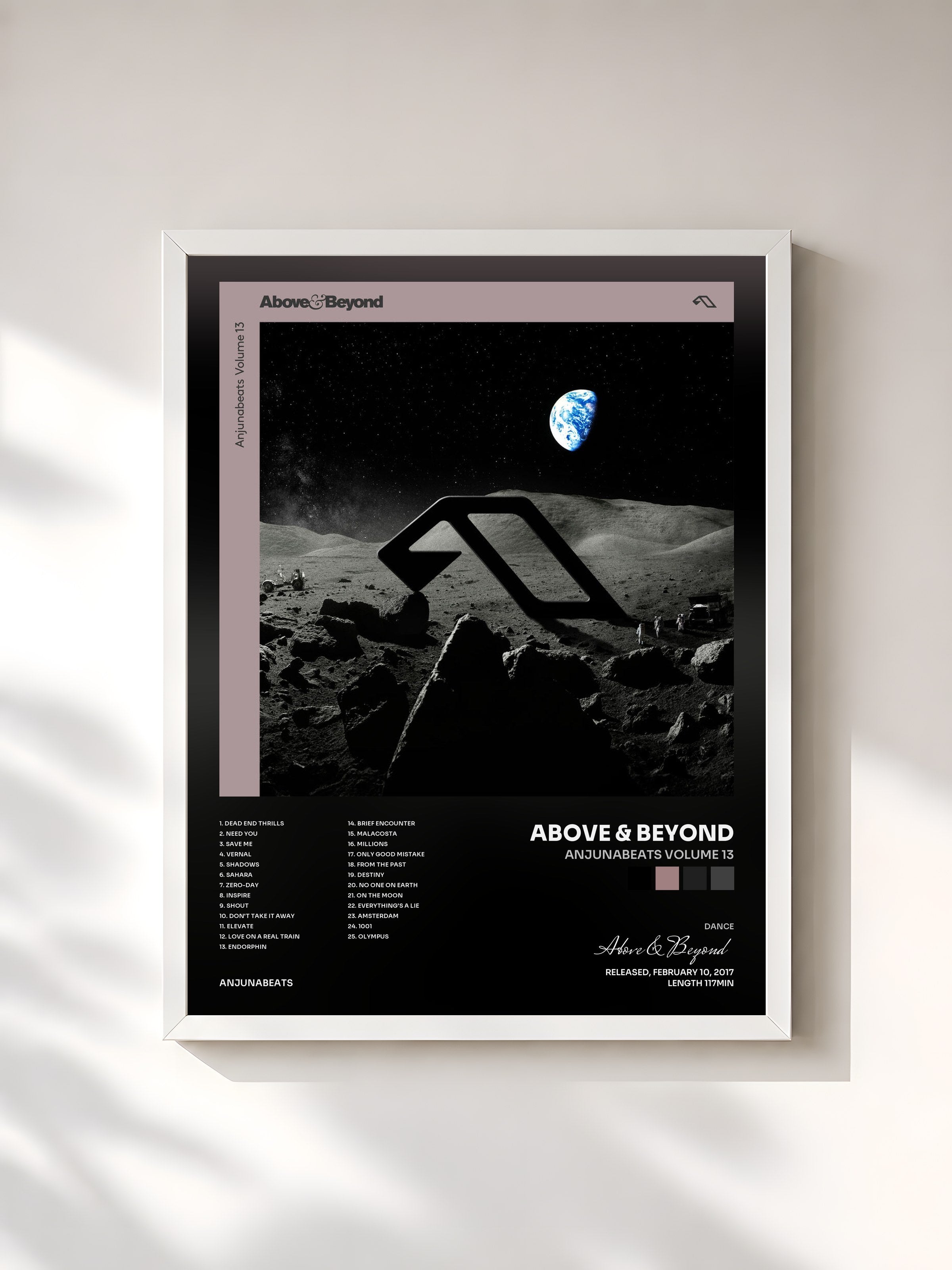 #blanc Tableau de l'album Anjunabeats Volume 13 de Above & Beyond, cadre blanc, imprimé et encadré en France