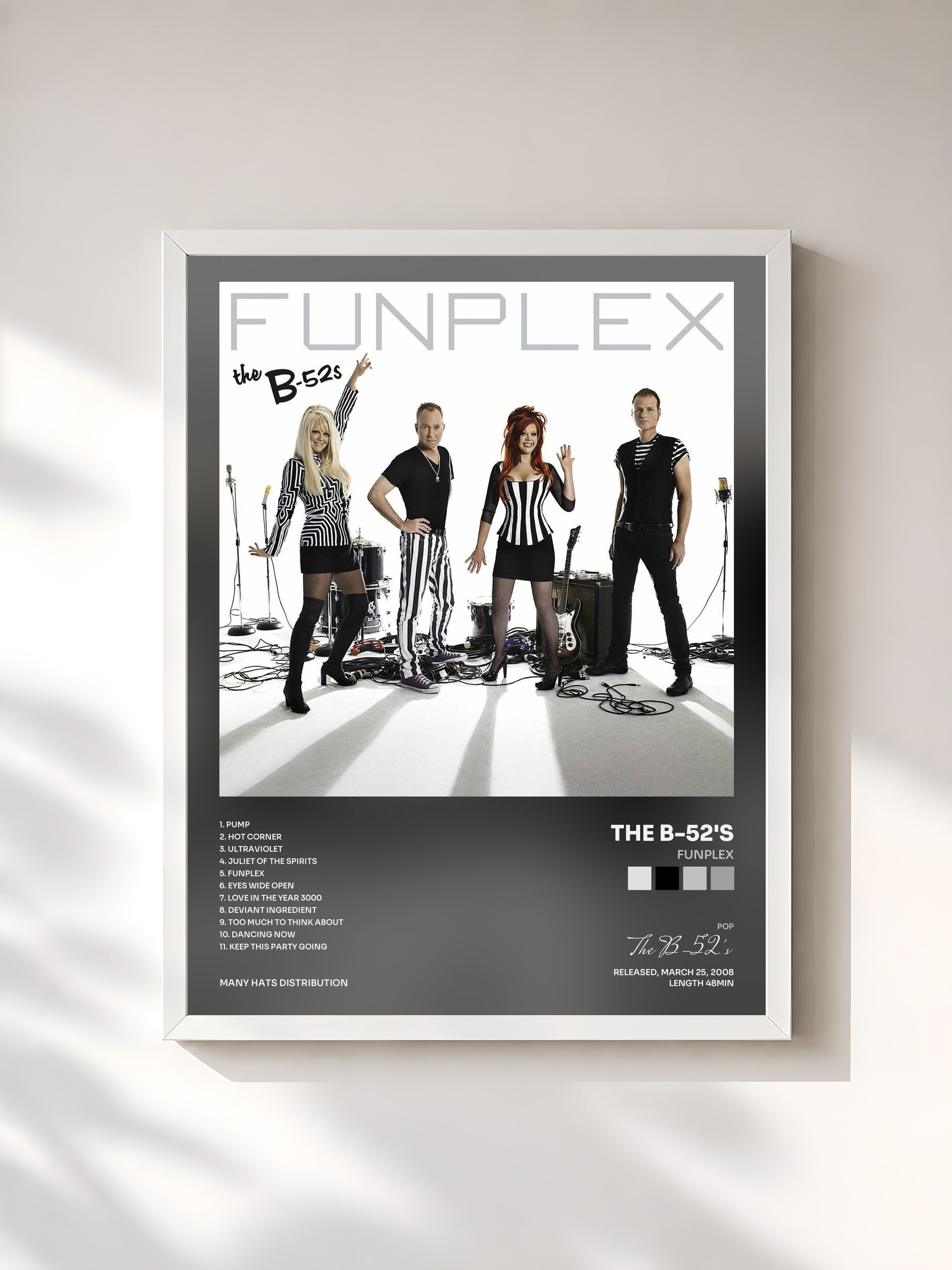 #blanc Tableau de l'album Funplex de The B-52's, cadre blanc, imprimé et encadré en France