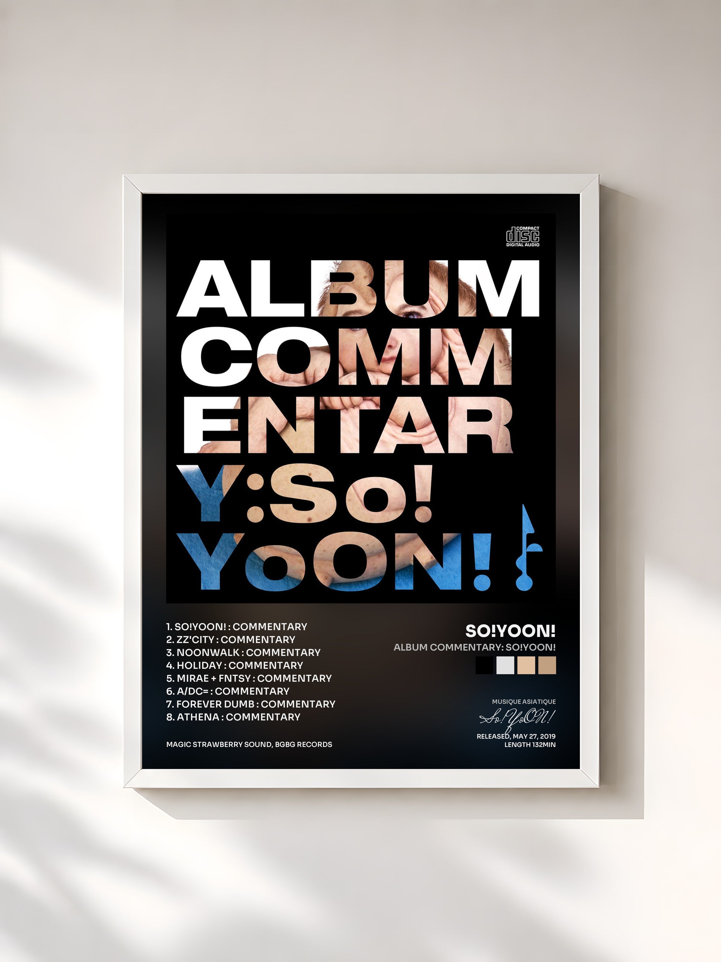 #blanc Tableau de l'album Album Commentary: So!YoON! de So!YoON!, cadre blanc, imprimé et encadré en France