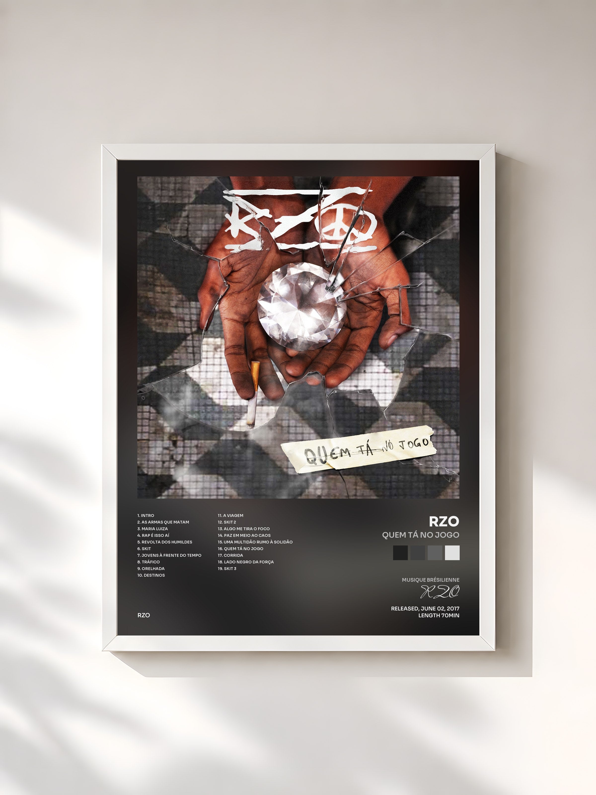 #blanc Tableau de l'album Quem Tá no Jogo de RZO, cadre blanc, imprimé et encadré en France