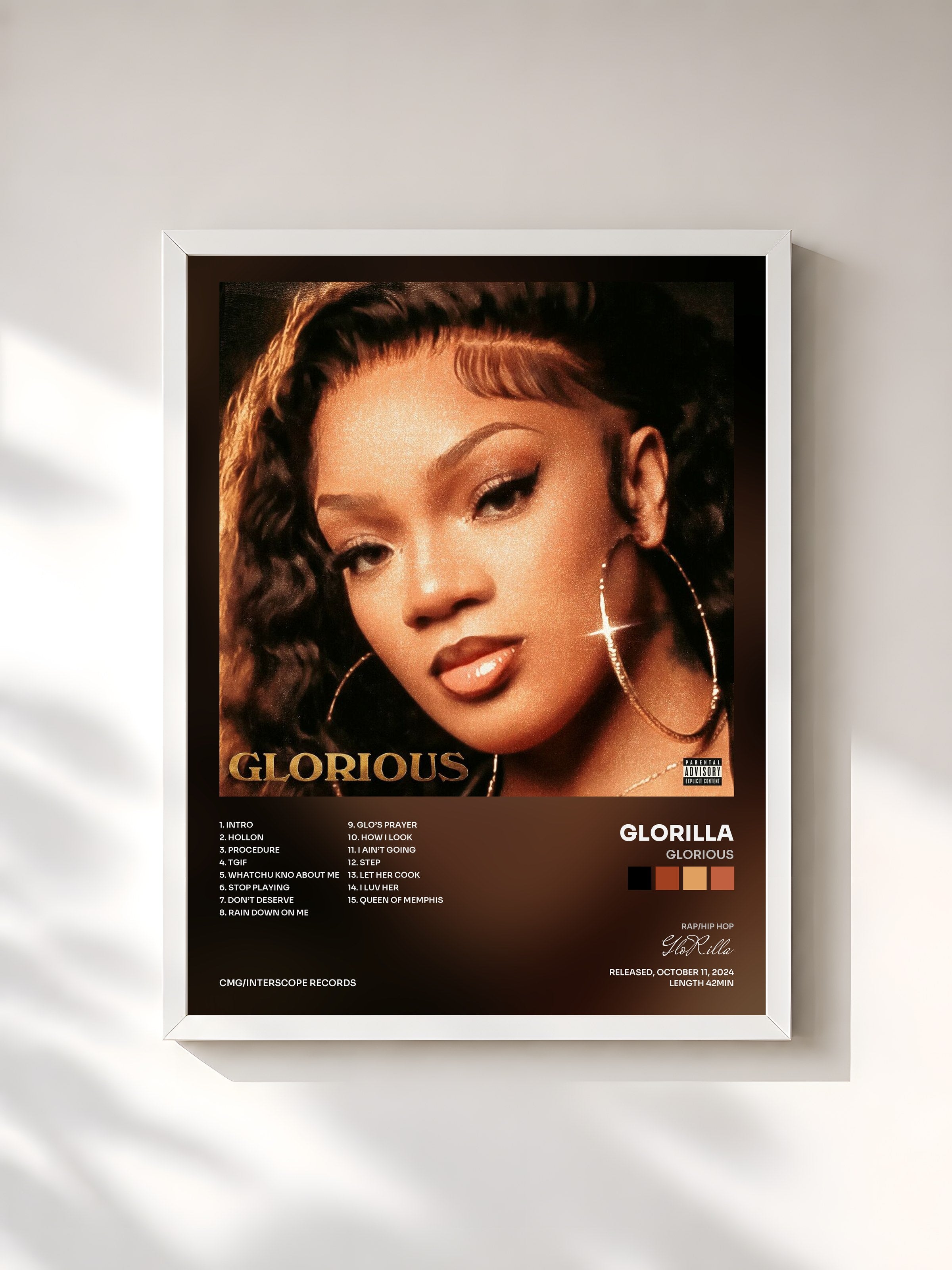 #blanc Tableau de l'album GLORIOUS de GloRilla, cadre blanc, imprimé et encadré en France