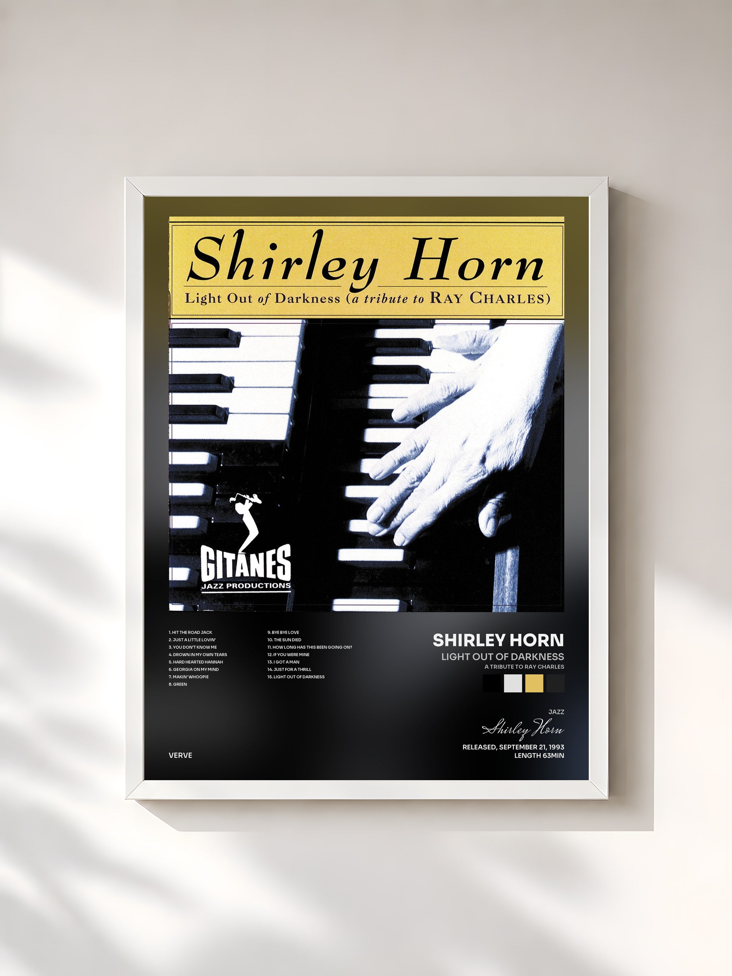 #blanc Tableau de l'album Light Out Of Darkness (A Tribute To Ray Charles) de Shirley Horn, cadre blanc, imprimé et encadré en France