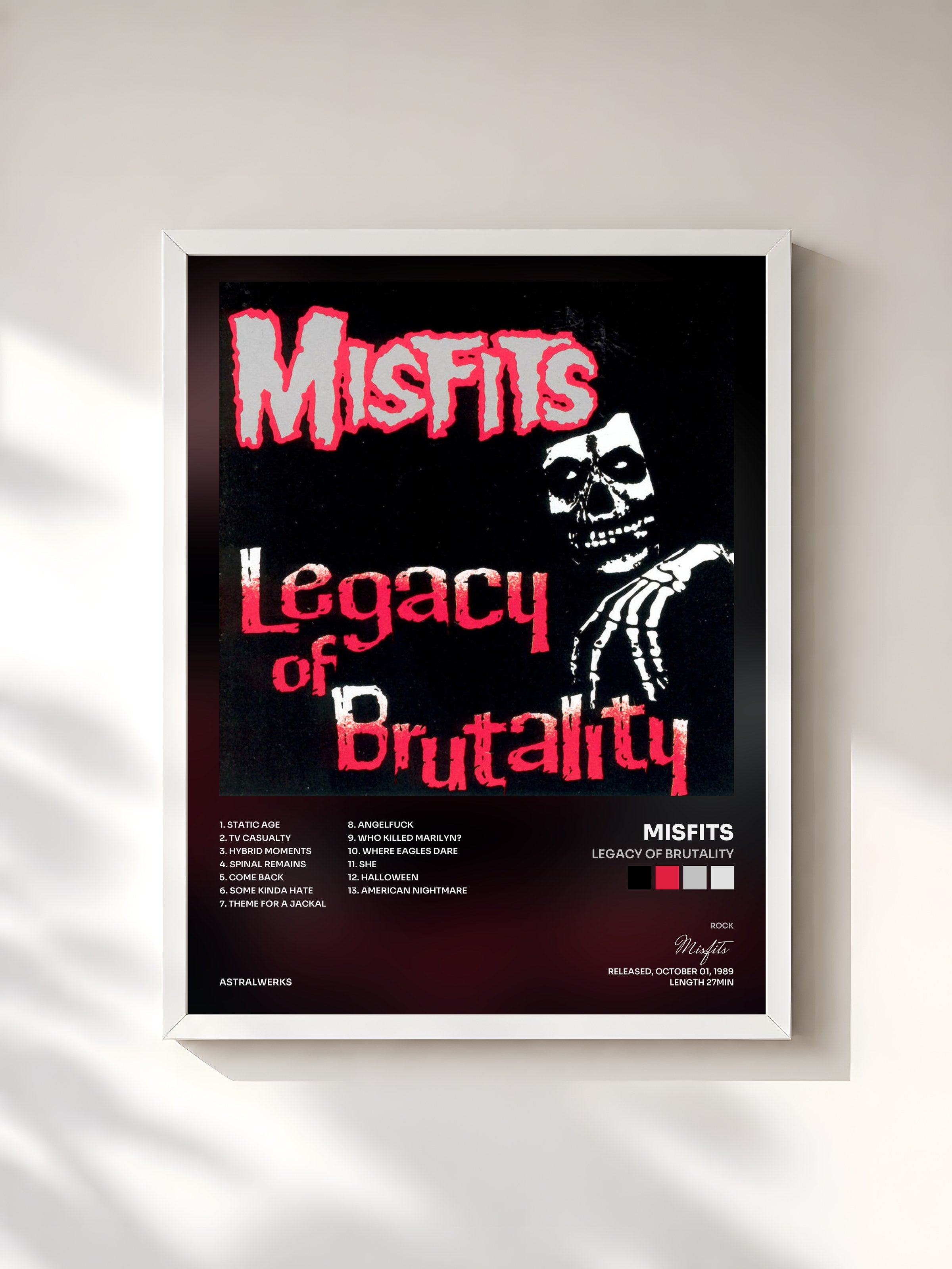 #blanc Tableau de l'album Legacy Of Brutality de Misfits, cadre blanc, imprimé et encadré en France