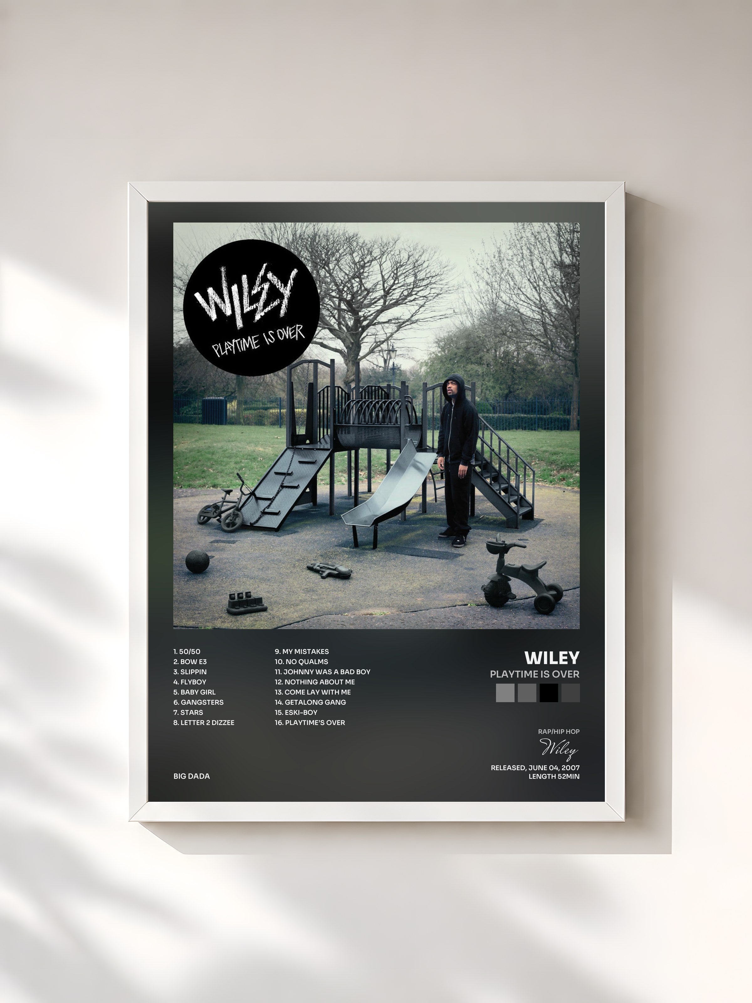 #blanc Tableau de l'album Playtime Is Over de Wiley, cadre blanc, imprimé et encadré en France