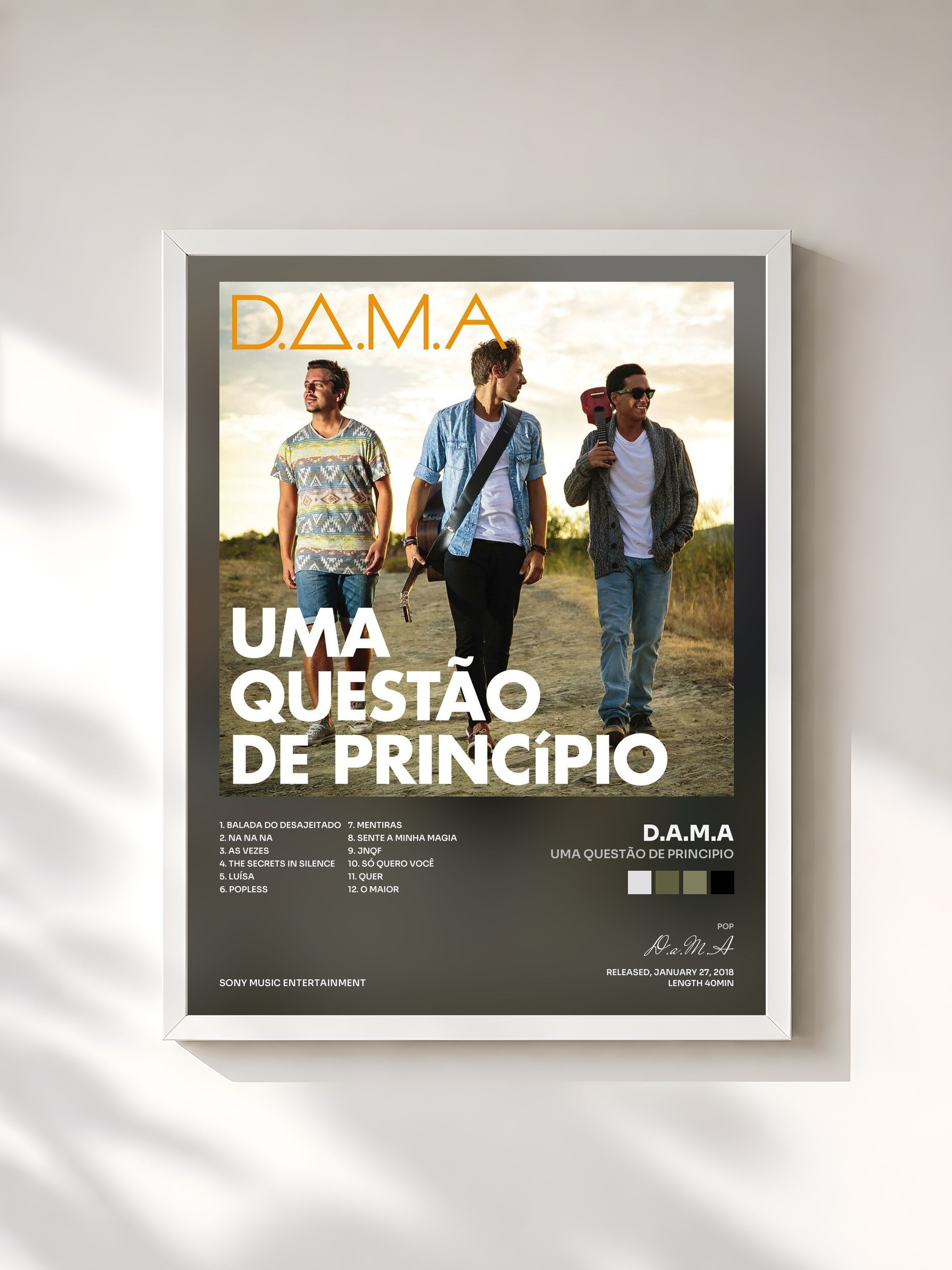#blanc Tableau de l'album Uma Questão de Principio de D.a.M.A, cadre blanc, imprimé et encadré en France