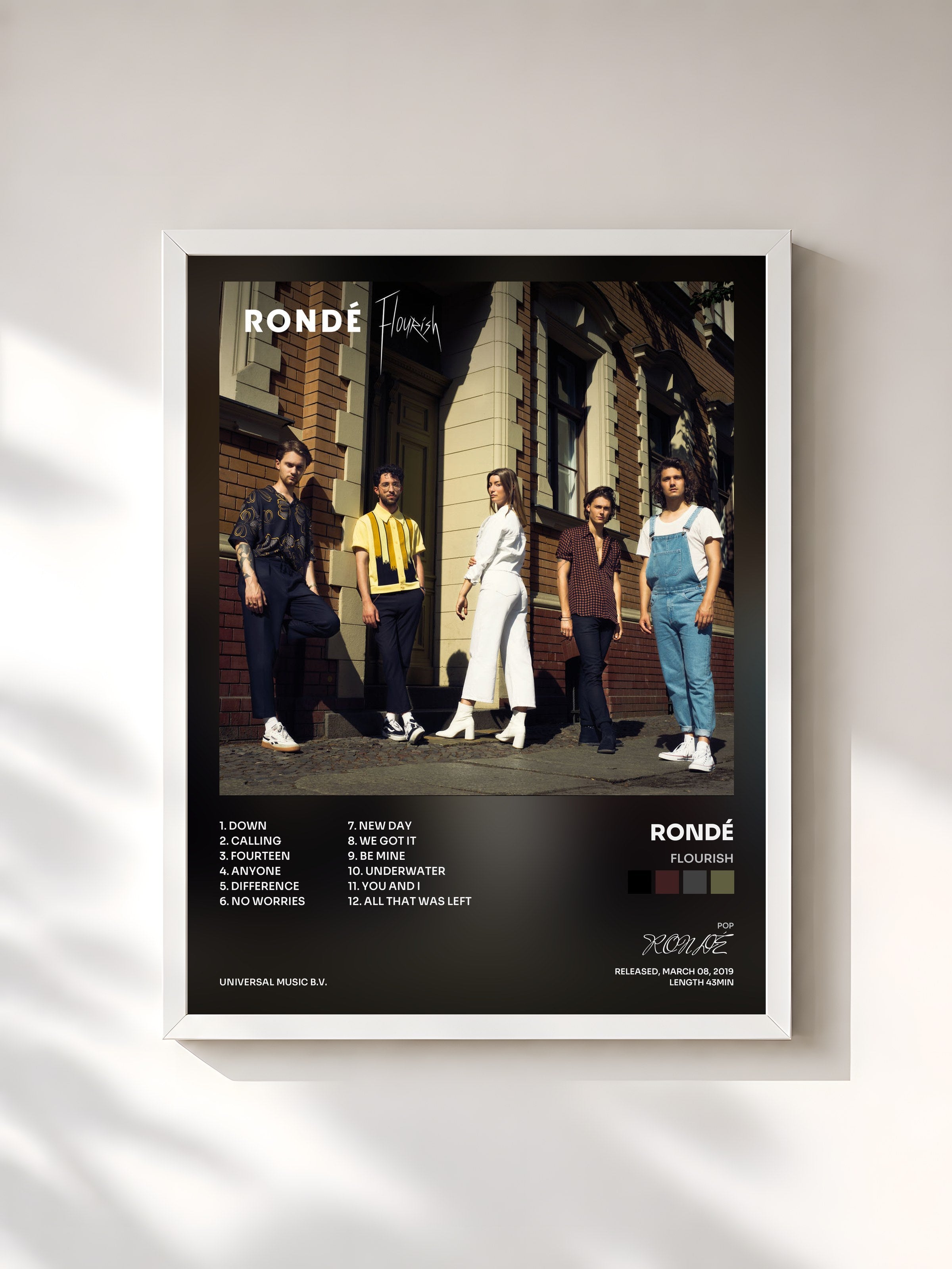 #blanc Tableau de l'album Flourish de RONDÉ, cadre blanc, imprimé et encadré en France