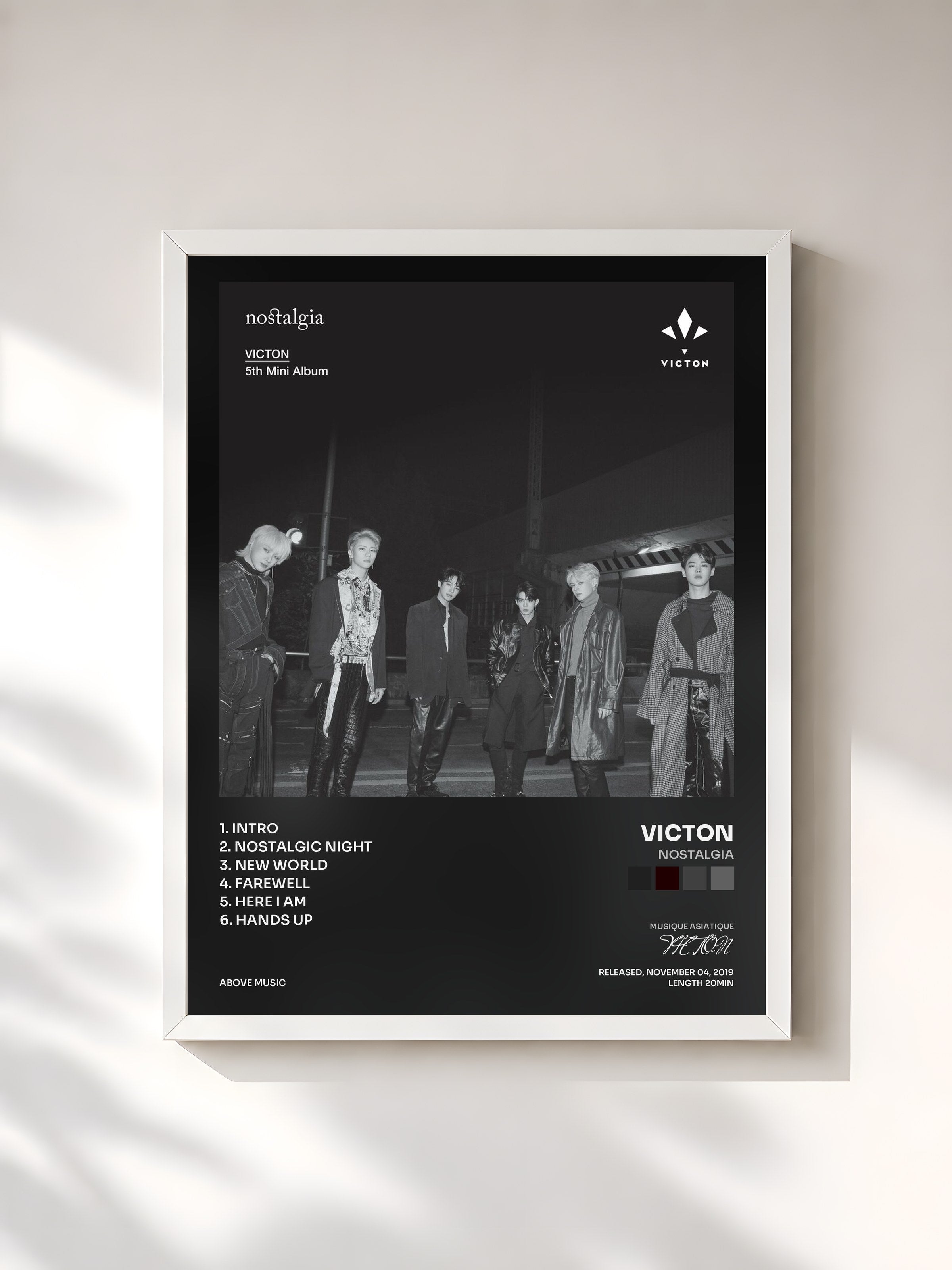 #blanc Tableau de l'album nostalgia de VICTON, cadre blanc, imprimé et encadré en France