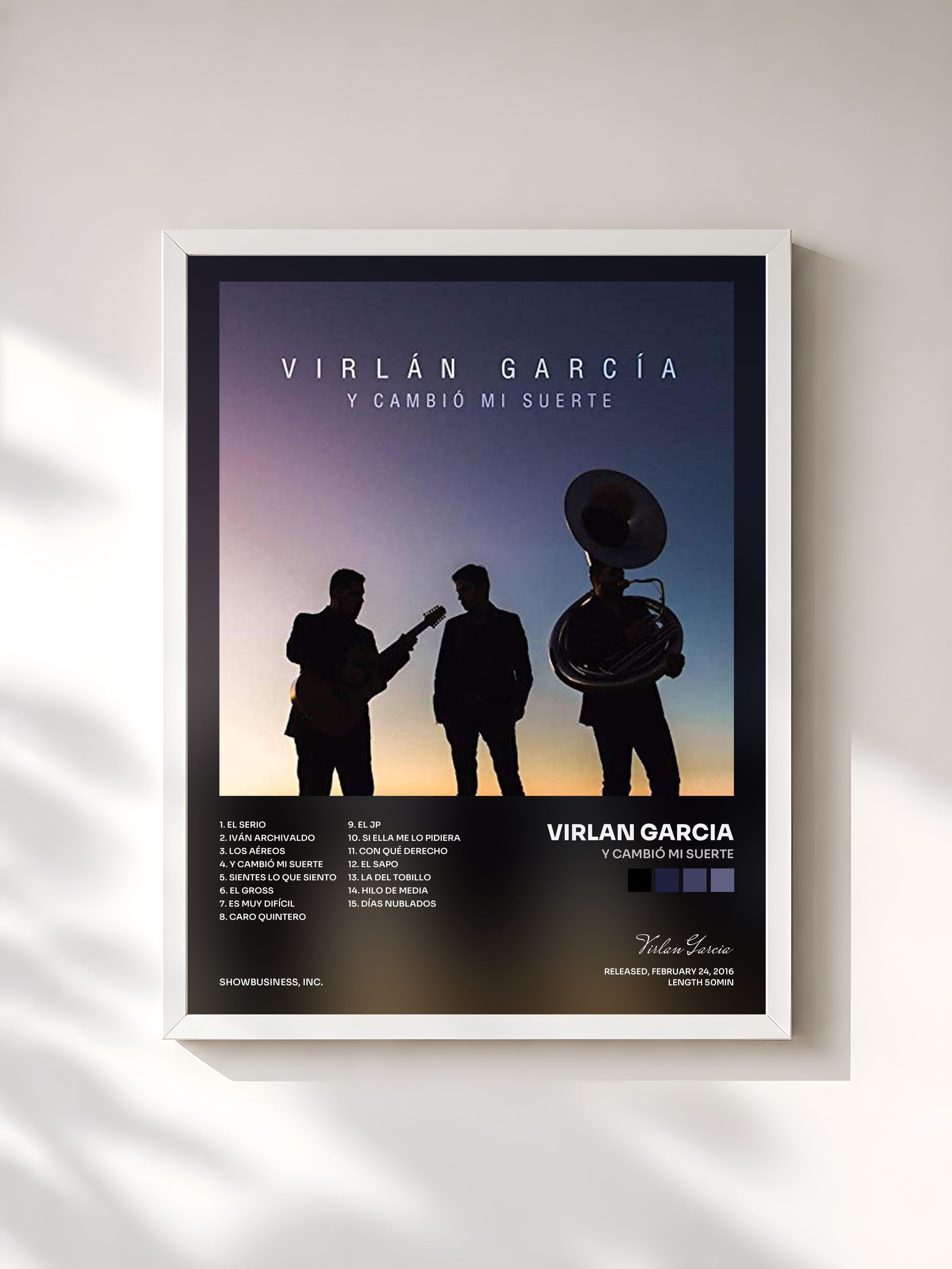 #blanc Tableau de l'album Y Cambió Mi Suerte de Virlan Garcia, cadre blanc, imprimé et encadré en France