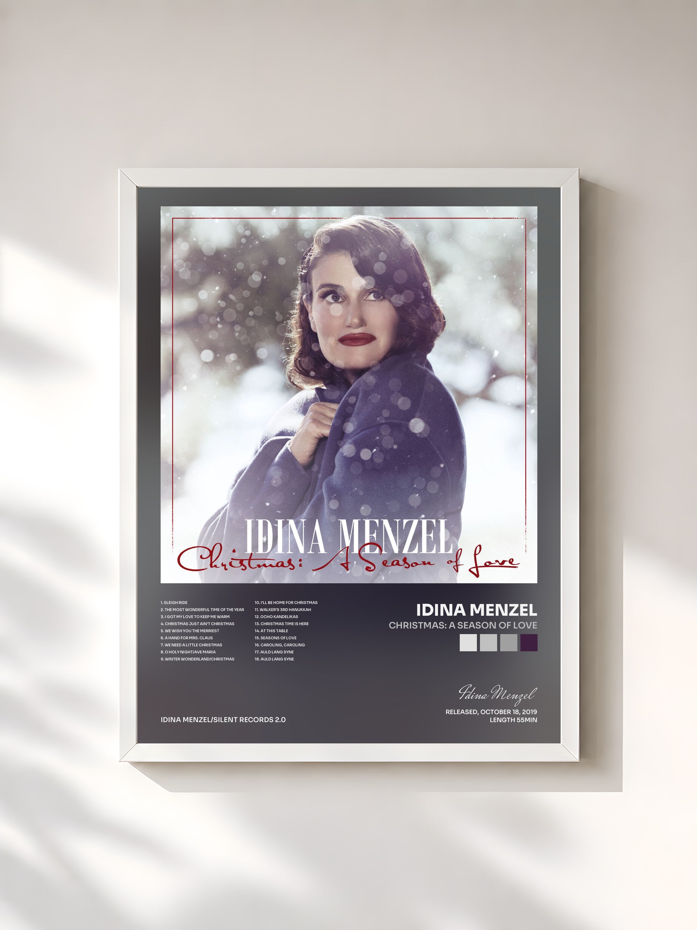 #blanc Tableau de l'album Christmas: A Season Of Love de Idina Menzel, cadre blanc, imprimé et encadré en France