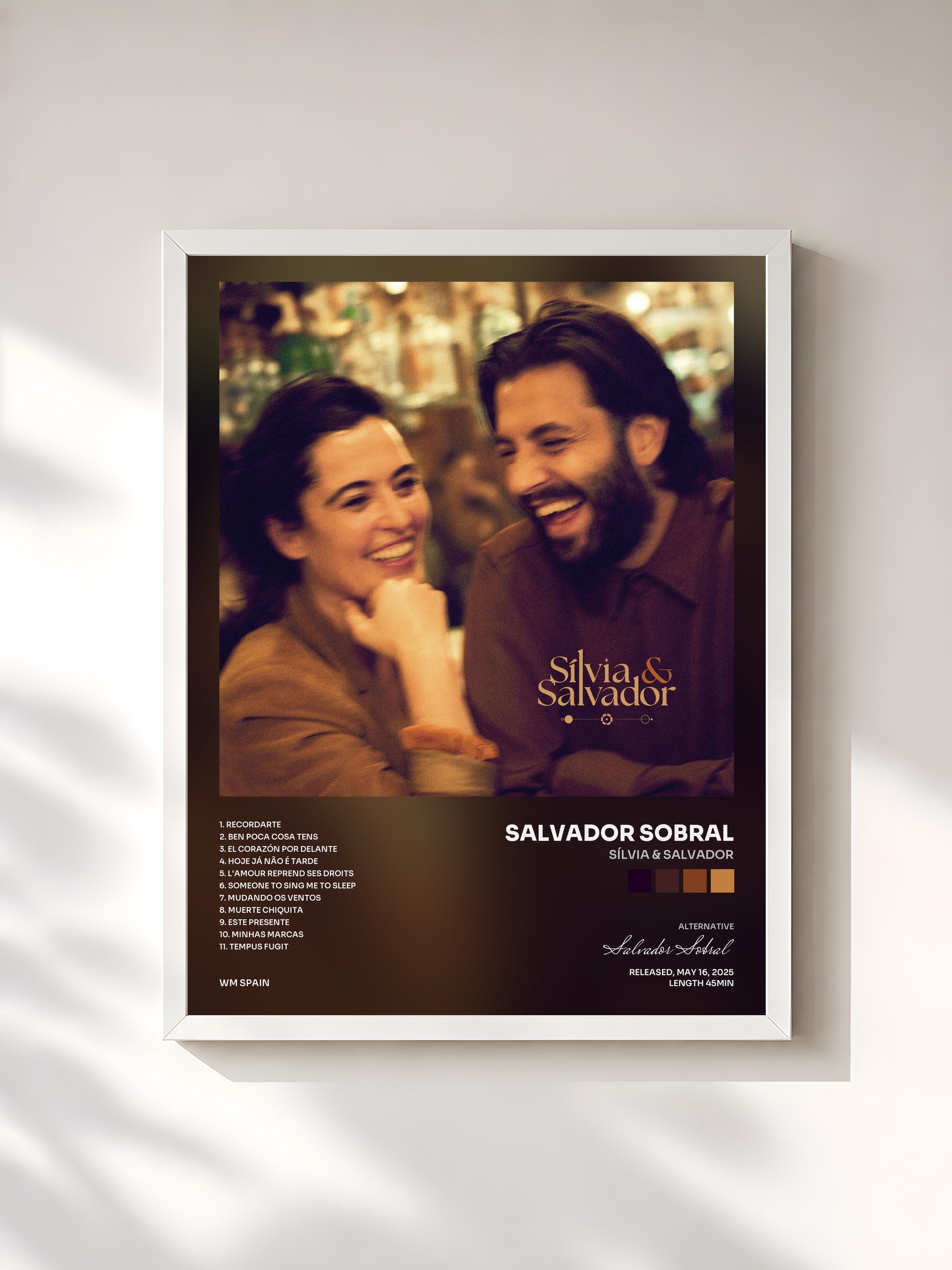 #blanc Tableau de l'album Sílvia & Salvador de Salvador Sobral, cadre blanc, imprimé et encadré en France