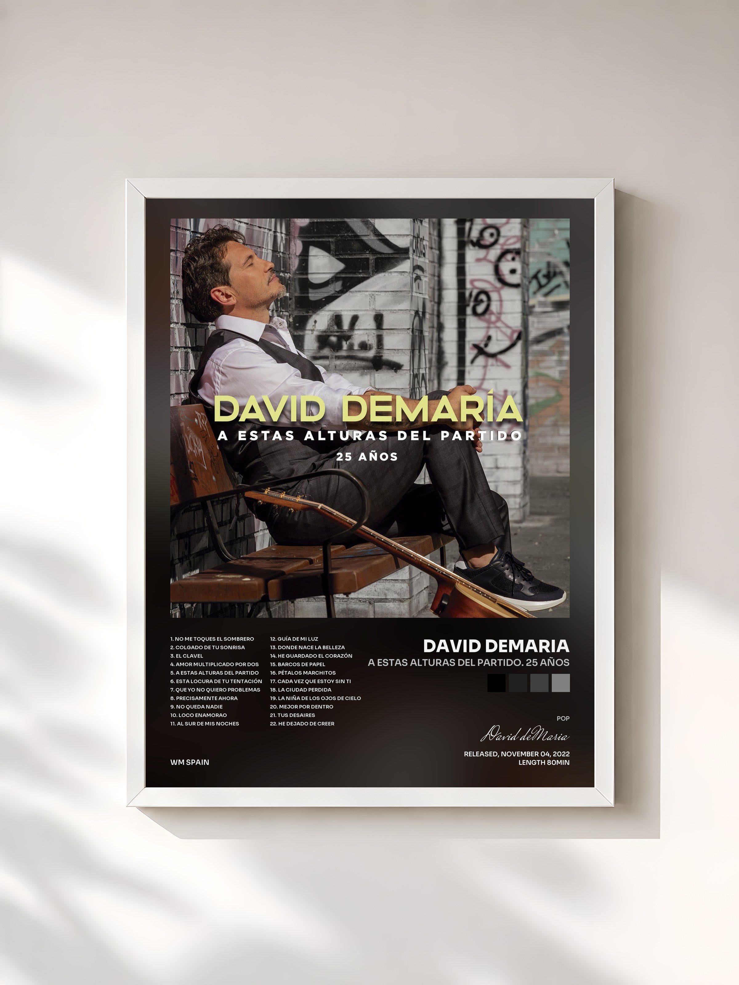 #blanc Tableau de l'album A estas alturas del partido. 25 años de David deMaria, cadre blanc, imprimé et encadré en France