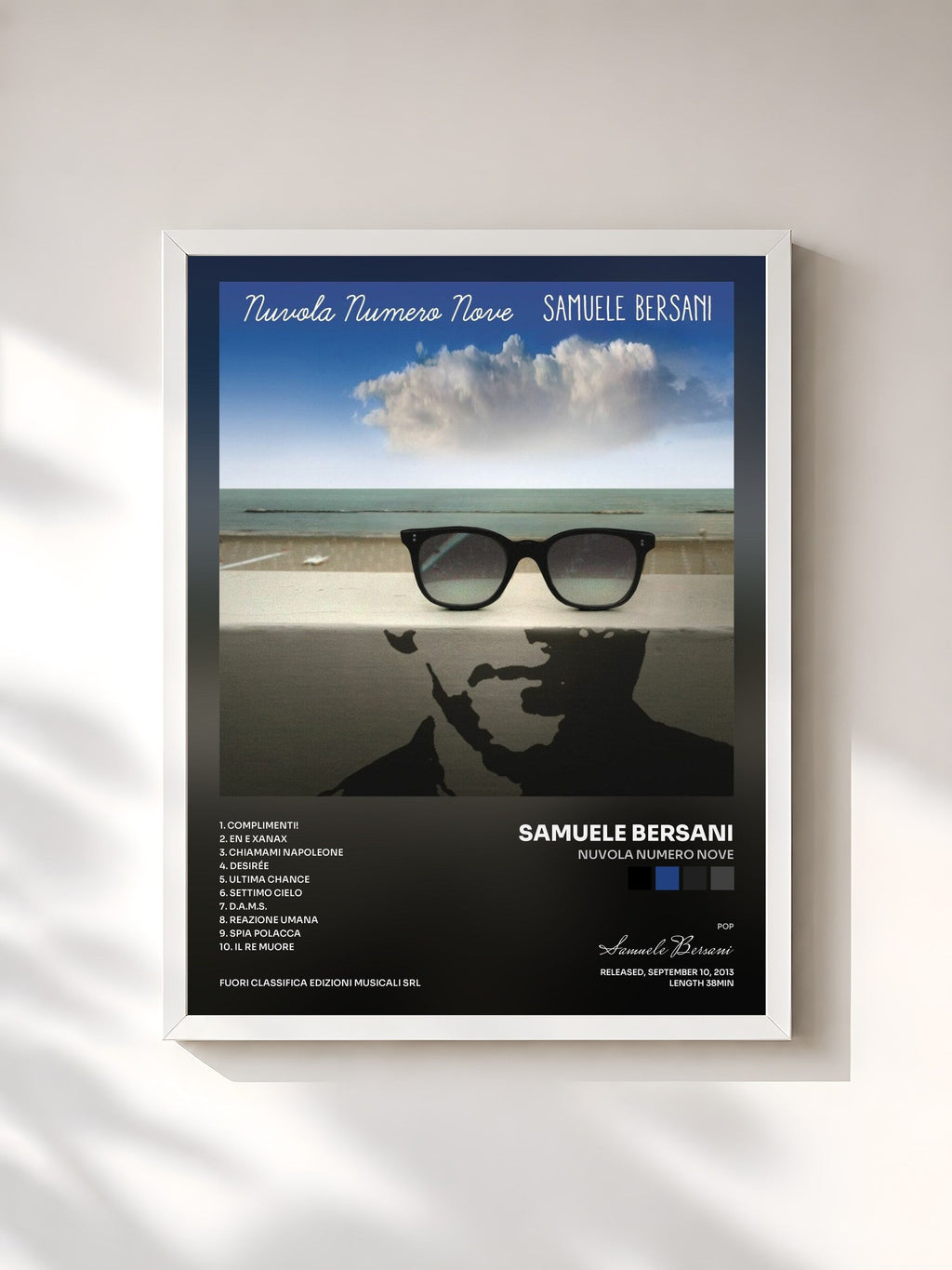 #blanc Nuvola Numero Nove von Samuele Bersani als gerahmter Kunstdruck, weißer Rahmen, gedruckt und gerahmt in Frankreich