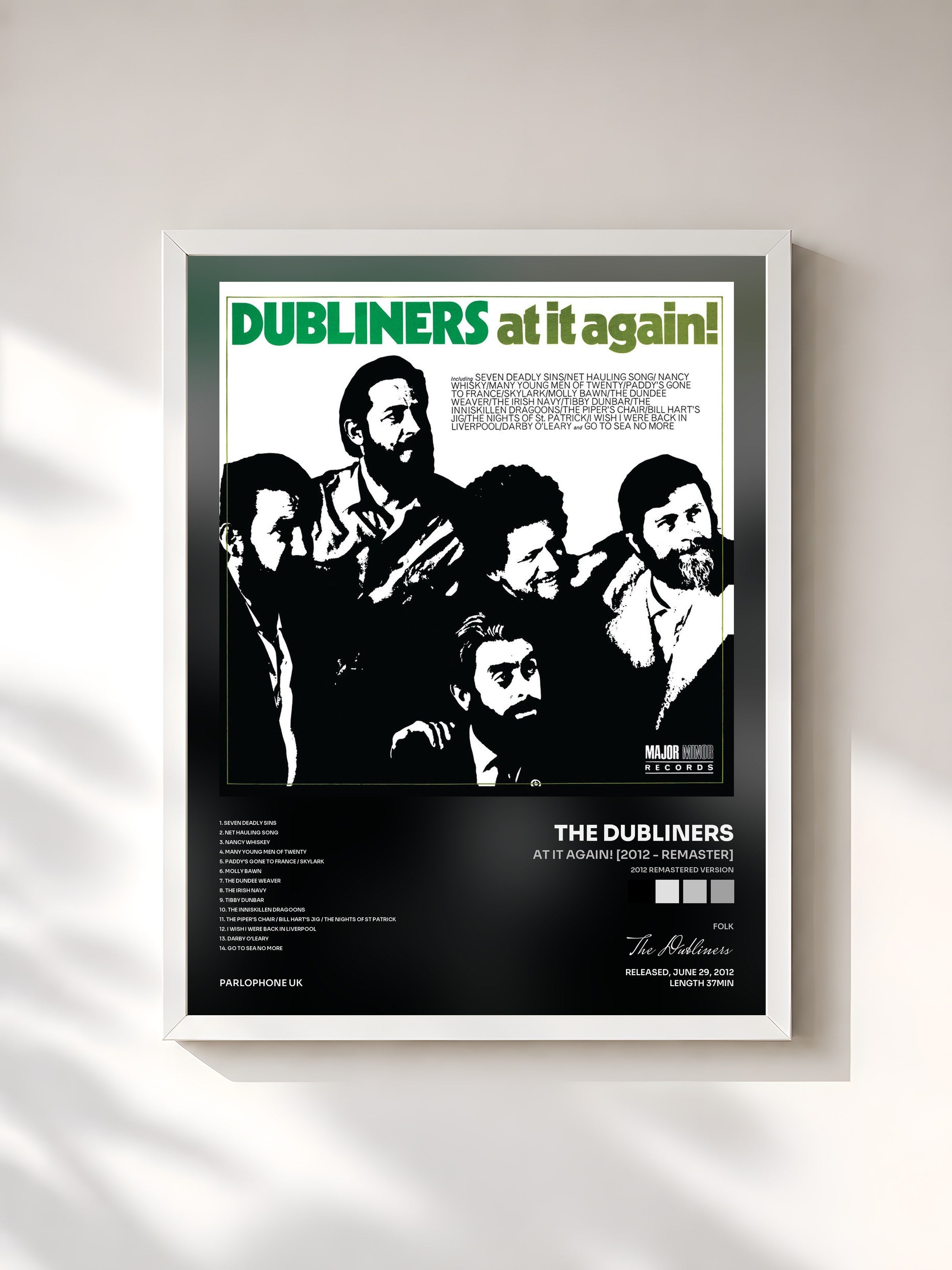 #blanc Tableau de l'album At It Again! [2012 - Remaster] (2012 Remastered Version) de The Dubliners, cadre blanc, imprimé et encadré en France