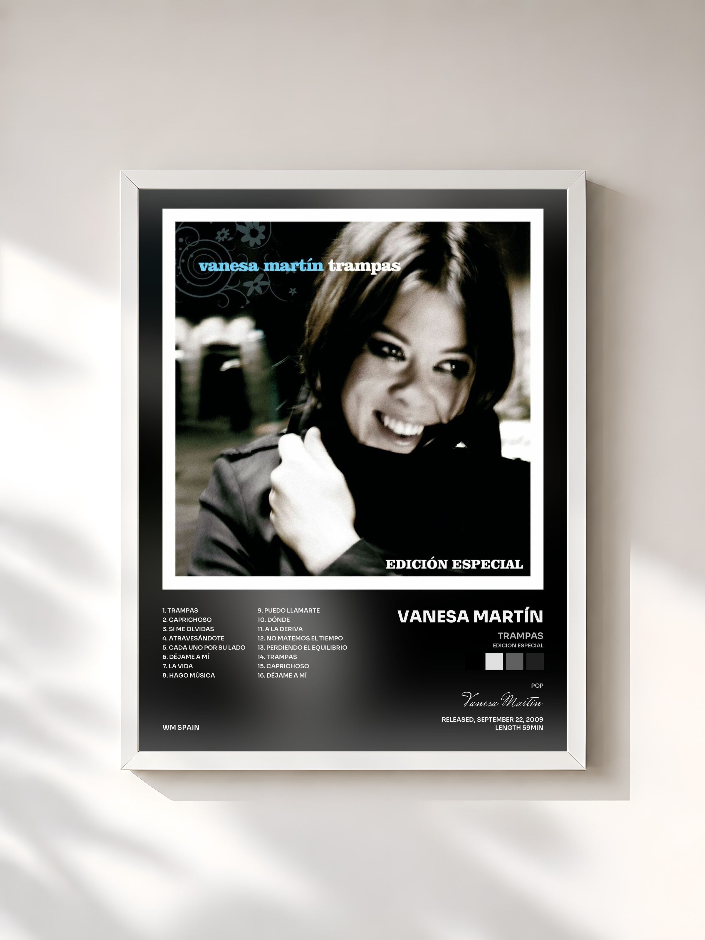 #blanc Tableau de l'album Trampas (Edicion especial) de Vanesa Martín, cadre blanc, imprimé et encadré en France