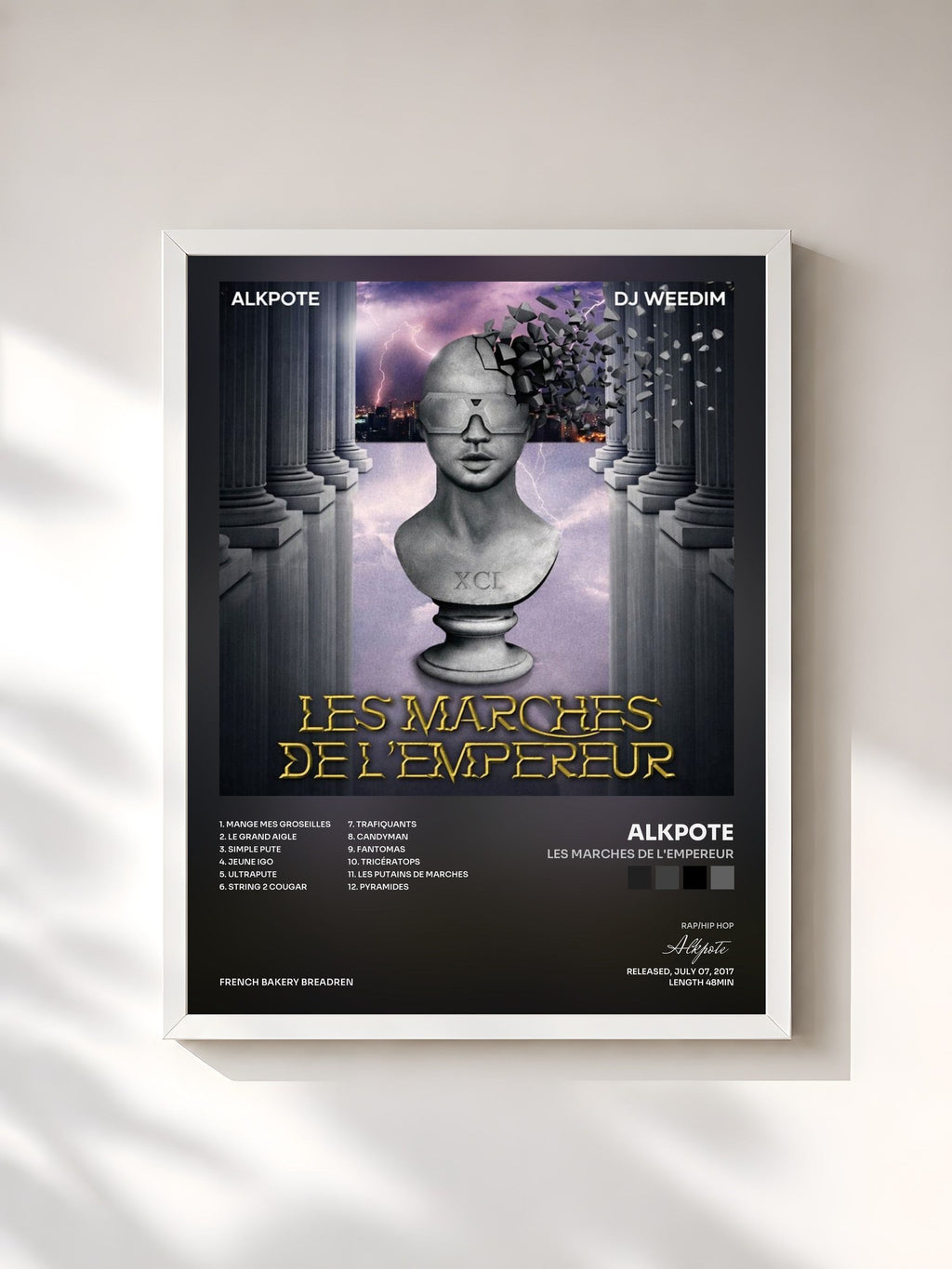 #blanc Les Marches de l'Empereur de Alkpote en lámina enmarcada, marco blanco, impresa y enmarcada en Francia