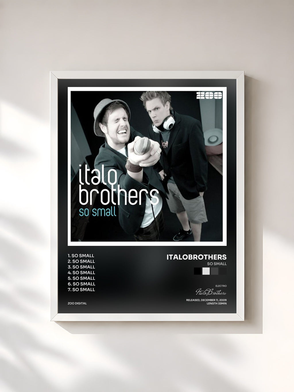 #blanc So Small de ItaloBrothers en lámina enmarcada, marco blanco, impresa y enmarcada en Francia