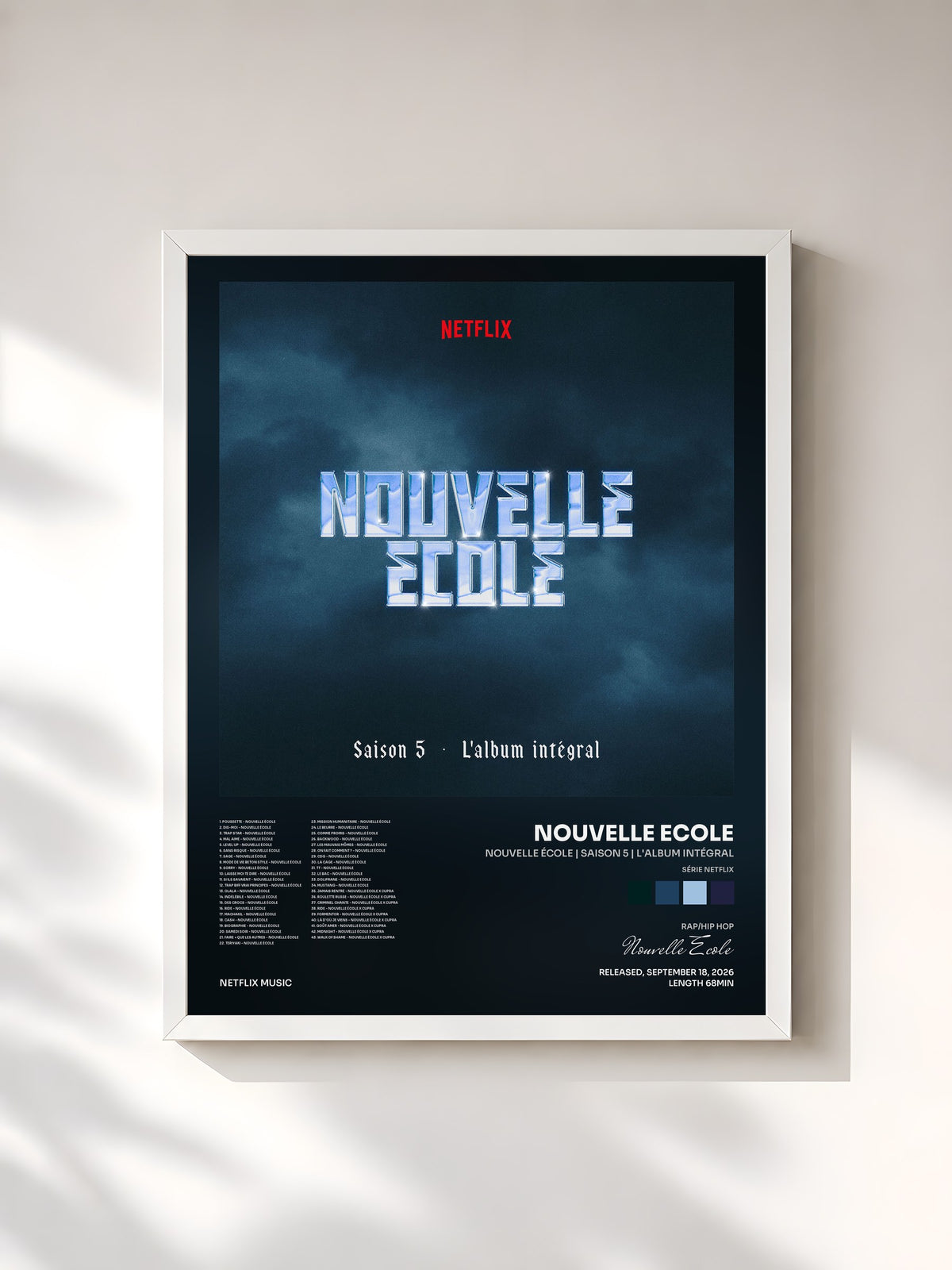 #blanc Tableau de l'album Nouvelle École | Saison 5 | L'album Intégral (Série Netflix) de Nouvelle Ecole, cadre blanc, imprimé et encadré en France